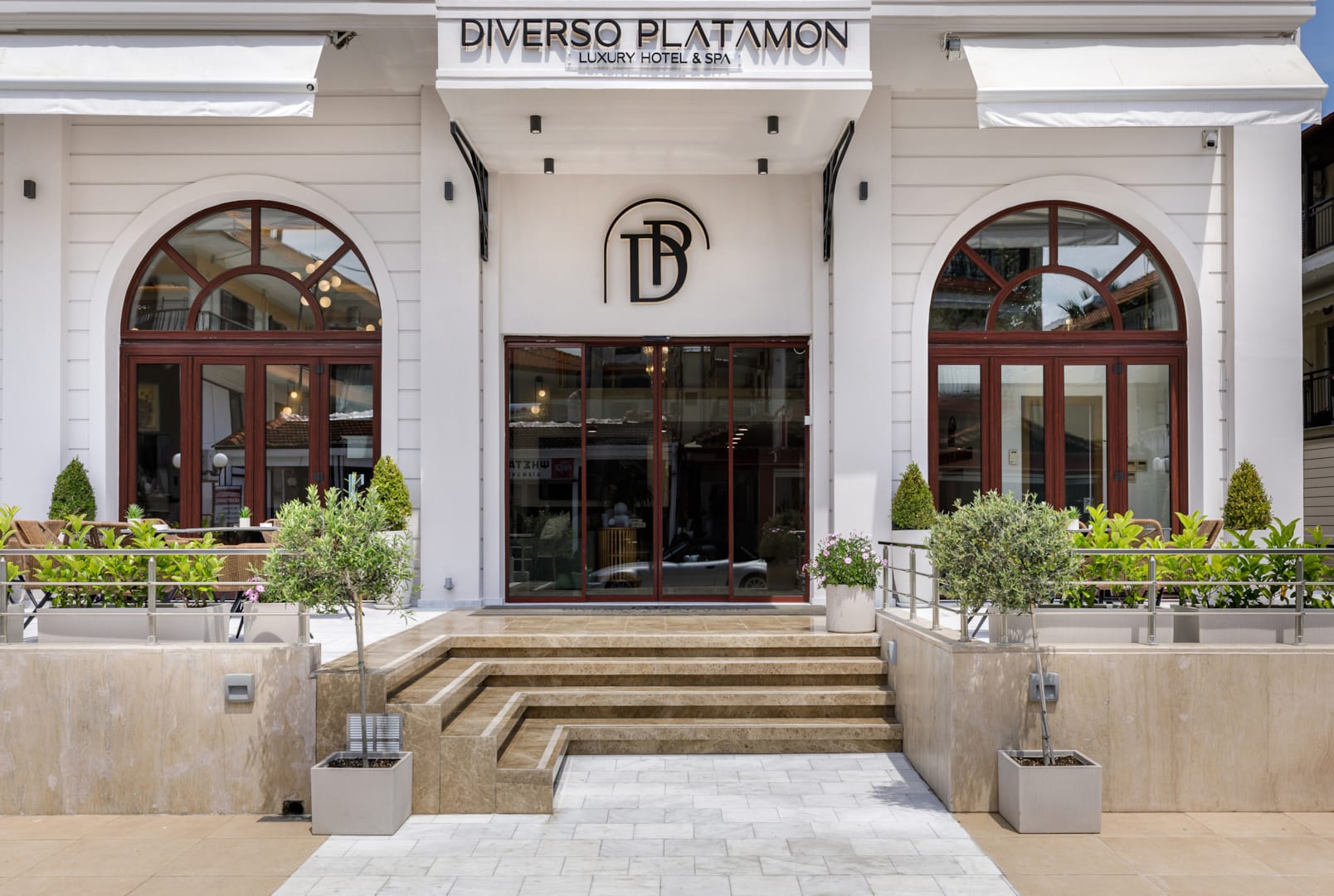 Diverso Platamon Luxury Hotel & Spa-Ulaz u hotel.jpg