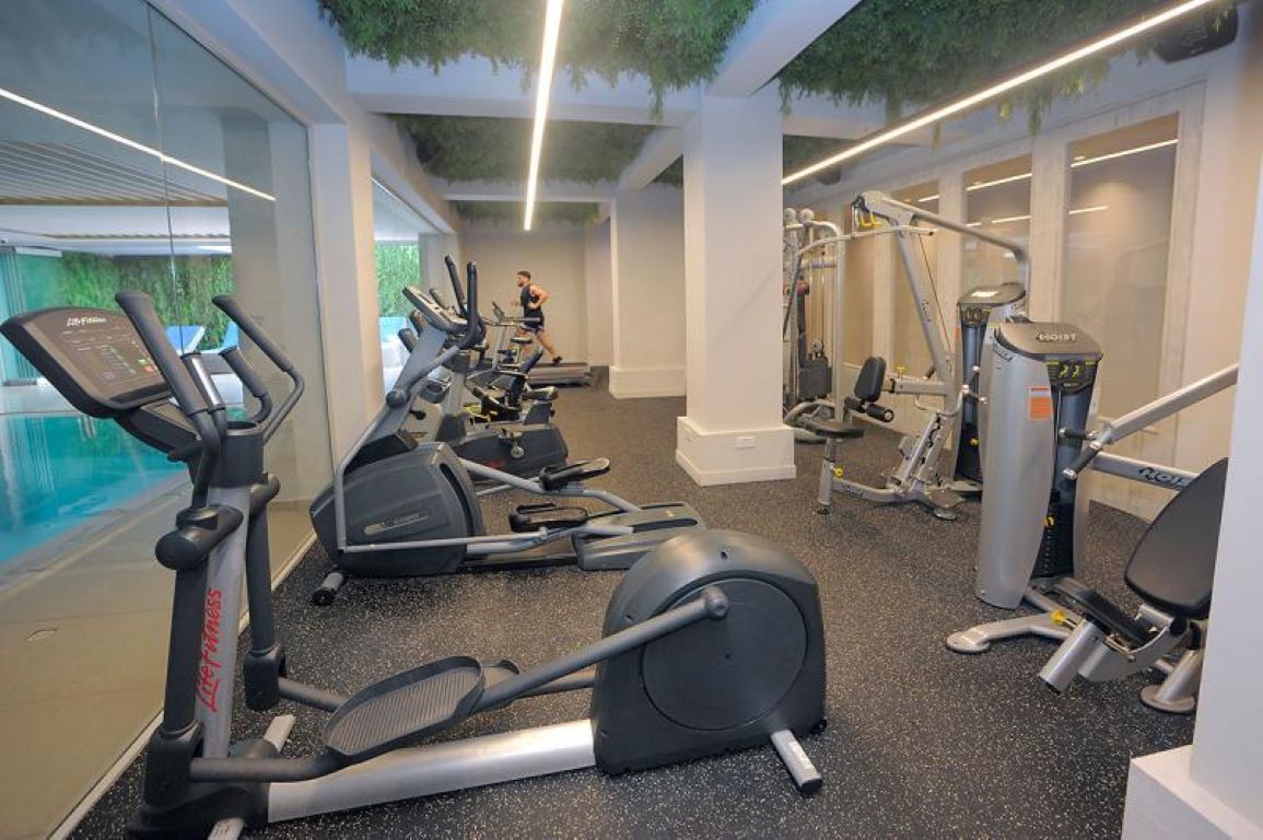 Nelia Beach-Fitnes.jpg