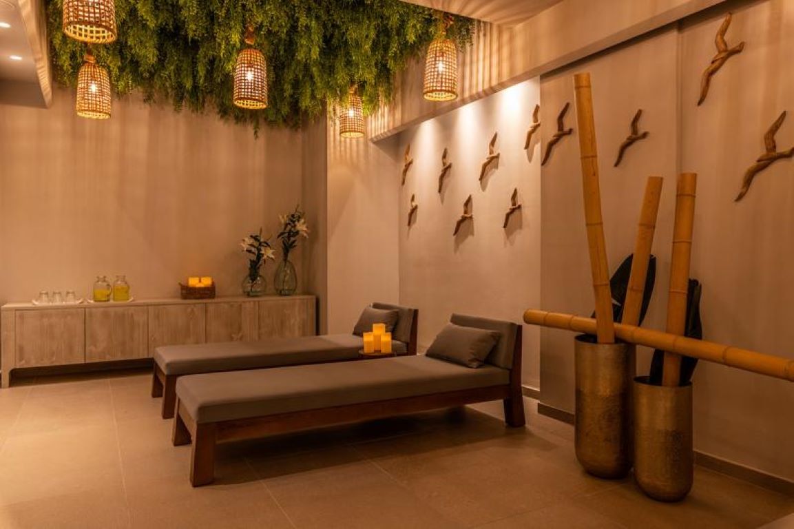 Nelia Beach Hotel-Relax zona.jpg