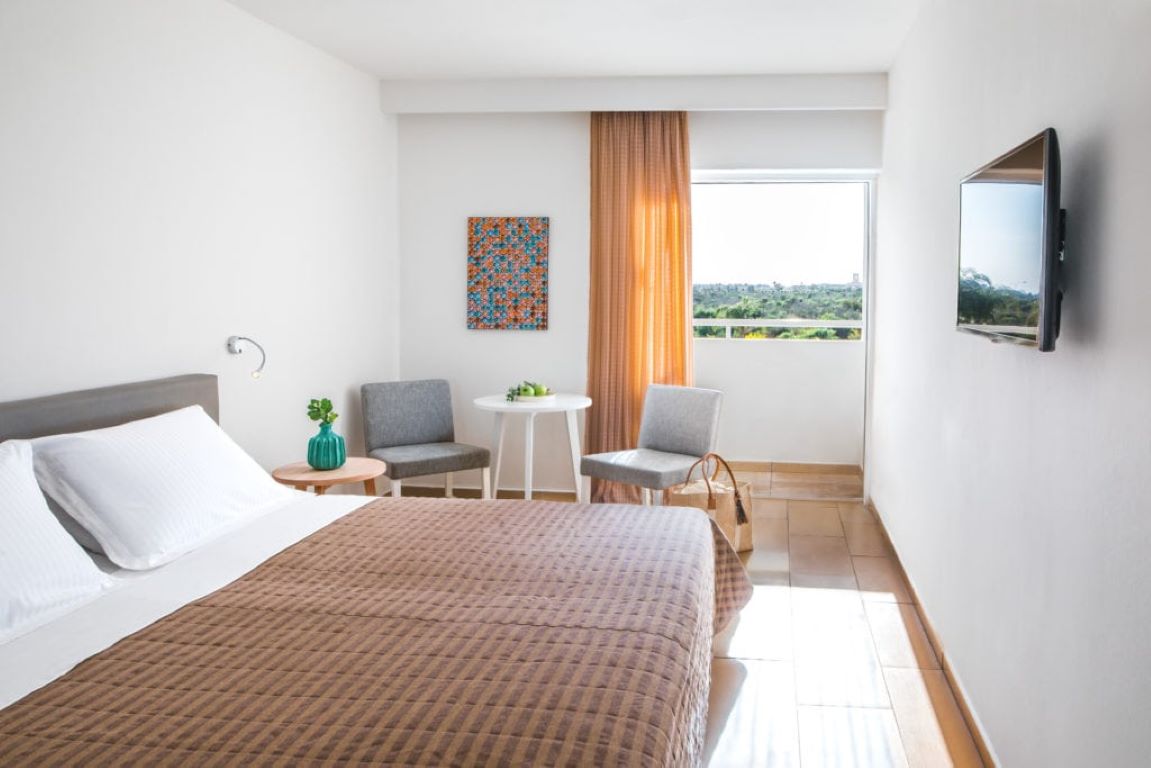 Nissi Park Hotel-Standardna soba.jpg