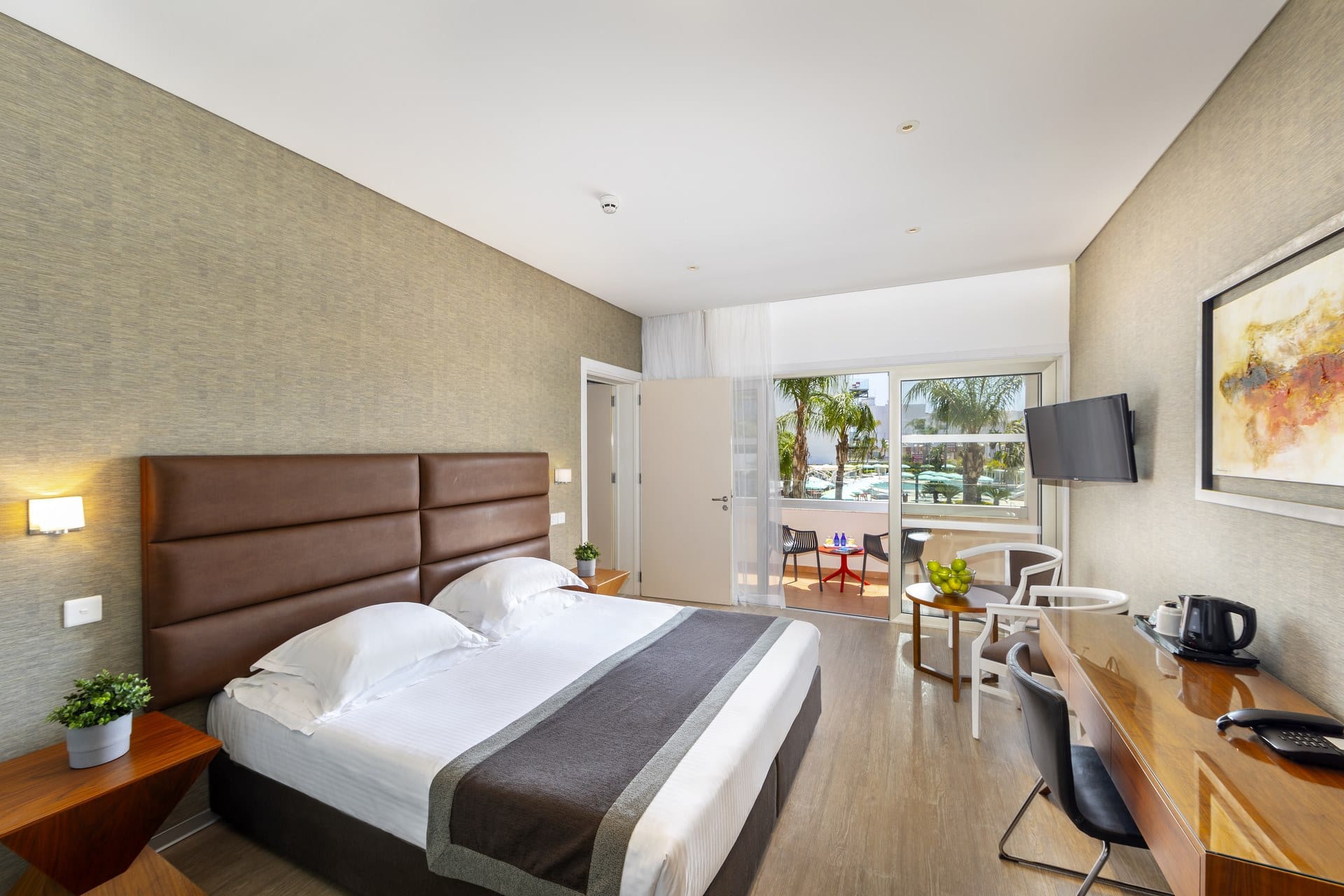 Faros Hotel-Garden suite ispred bazena.jpg
