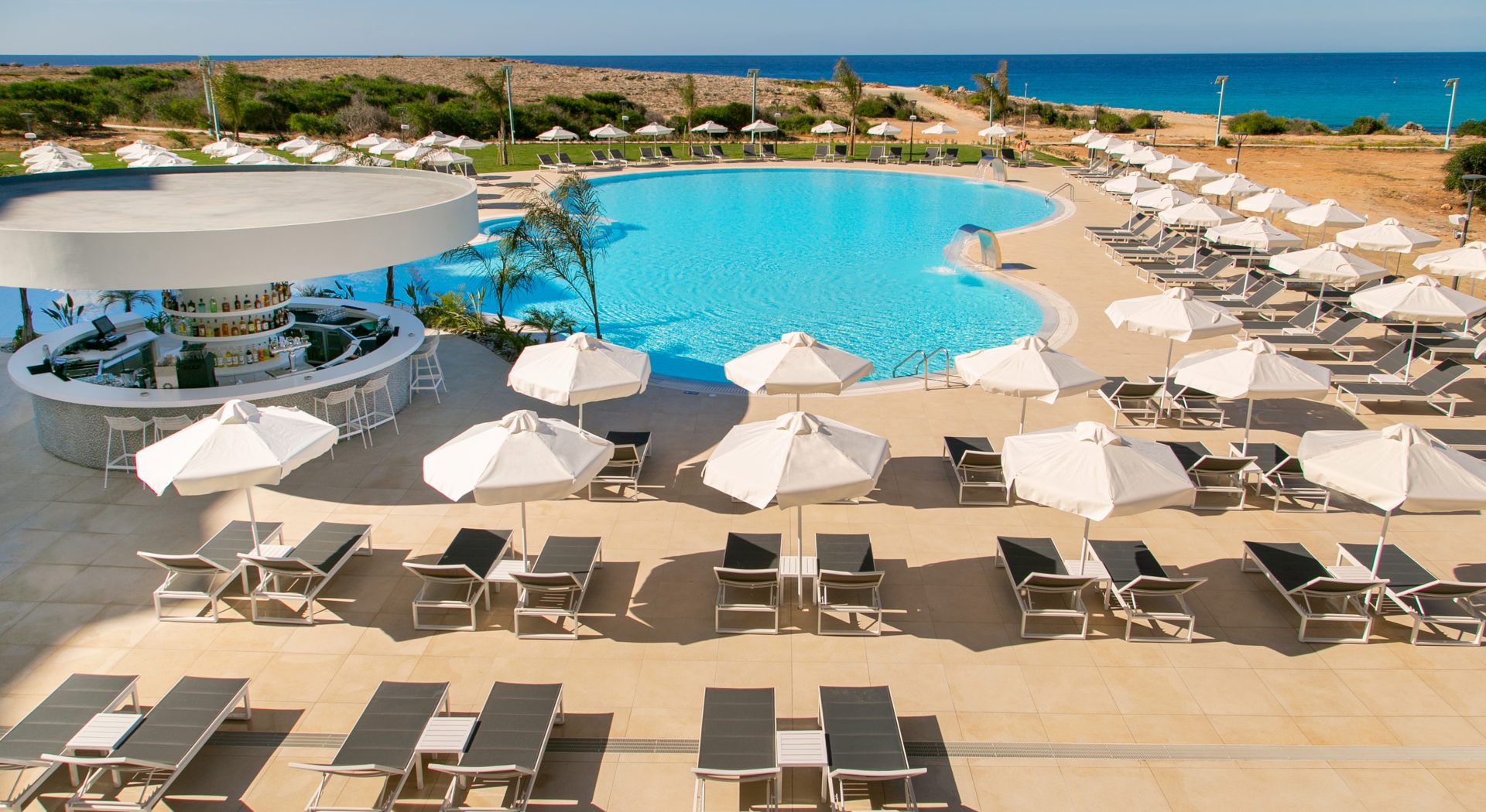 Nissiblu Beach Resort Ayia Napa-Bazen.jpg