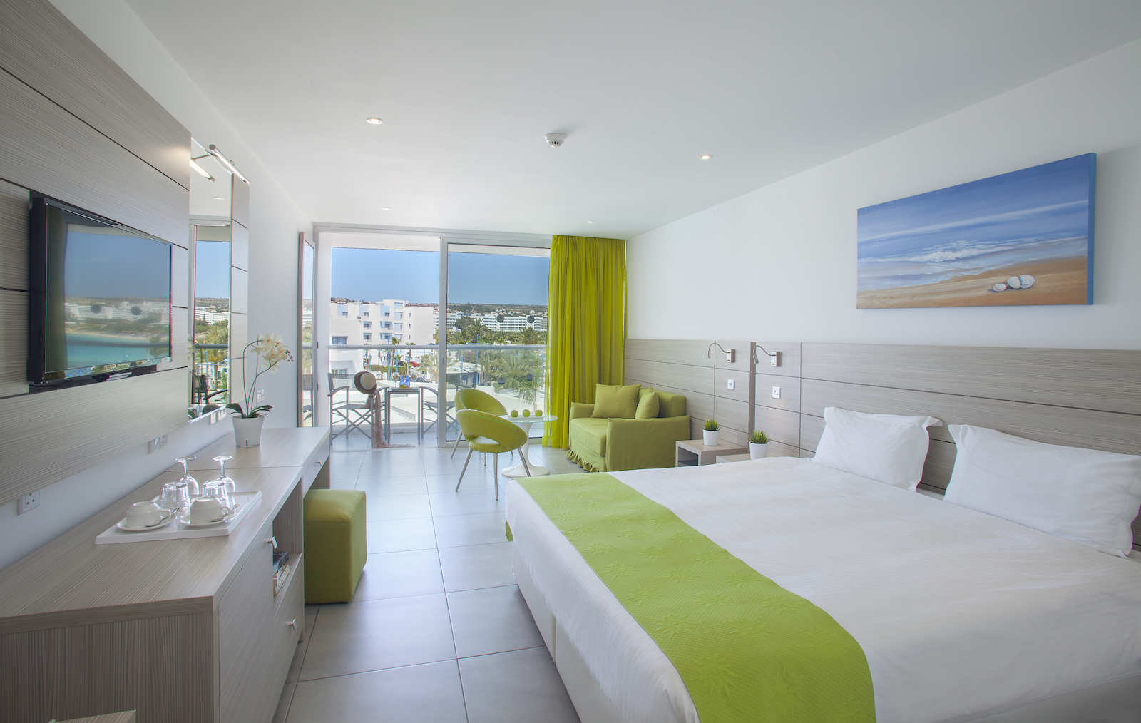 Hotel Limalnaki Beach-Junior suite pogled more.jpg