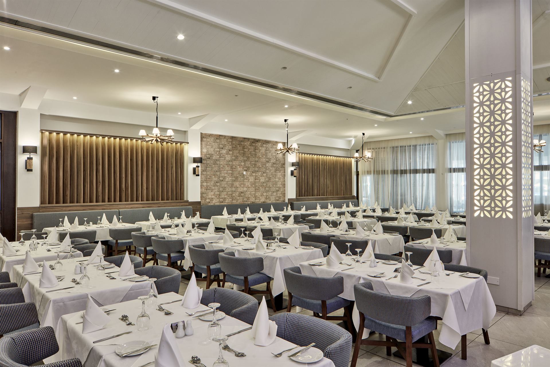 Atlantica Aeneas Resort Hotel-Glavni restoran.jpg