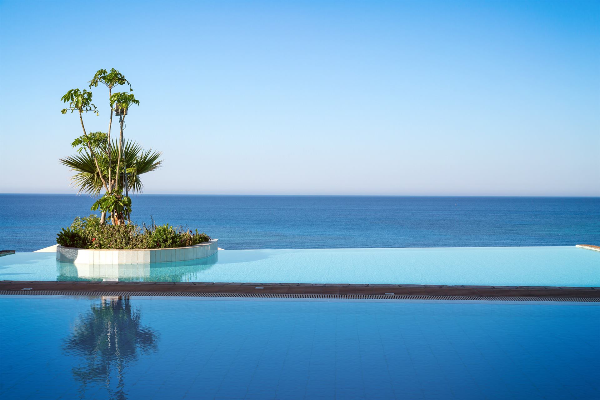 Atlantica Sungarden Beach Hotel-Bazen.jpg