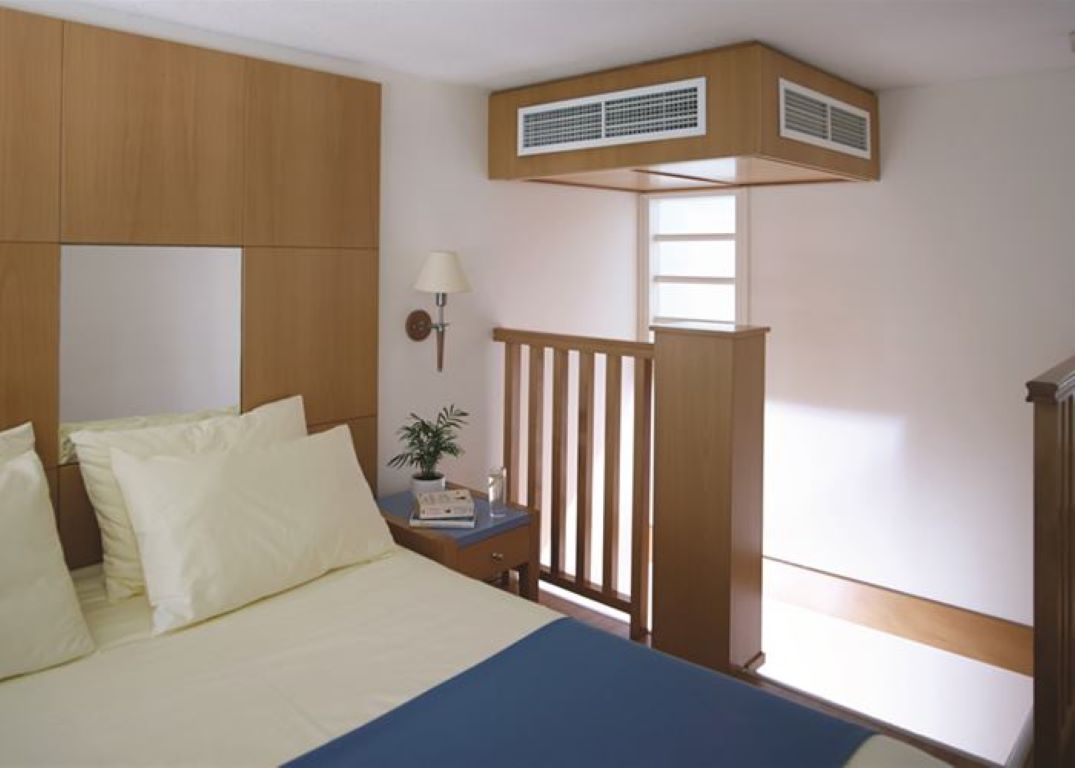 Hotel Atlantica Sungarden Beach-Maisonette pogled more.jpg