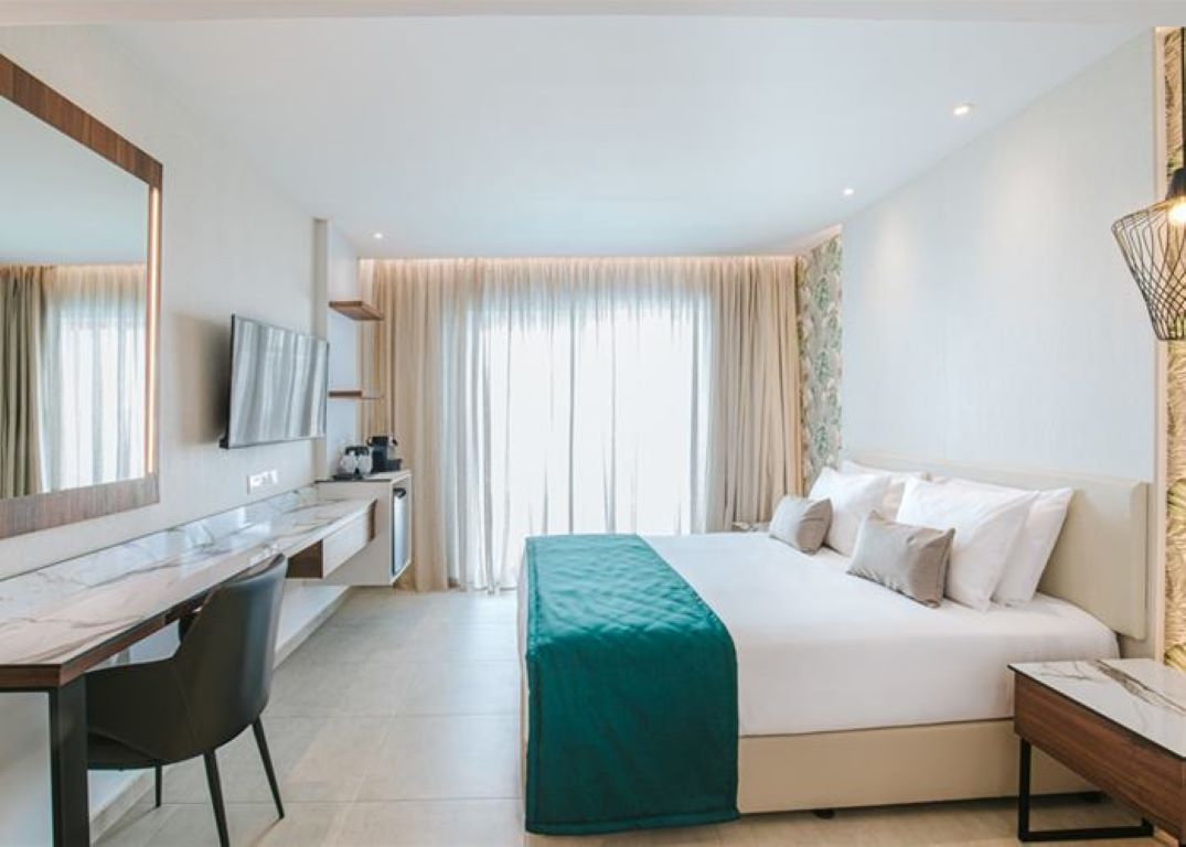 Hotel Atlantica Sungarden Park-Standardna soba pogled kopno.jpg