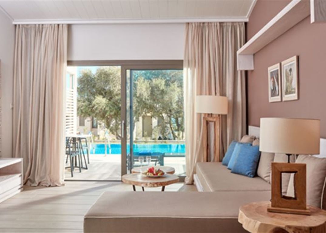 Atlantica Mare VIllage Ayia Napa Hotel-Jednosoban suite bungalov deo.jpg