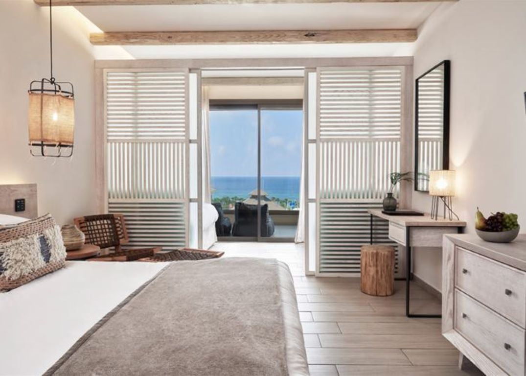 Hotel Atlantica Mare Village Ayia Napa-Porodicna soba klizna vrata rezidencijalni deo.jpg