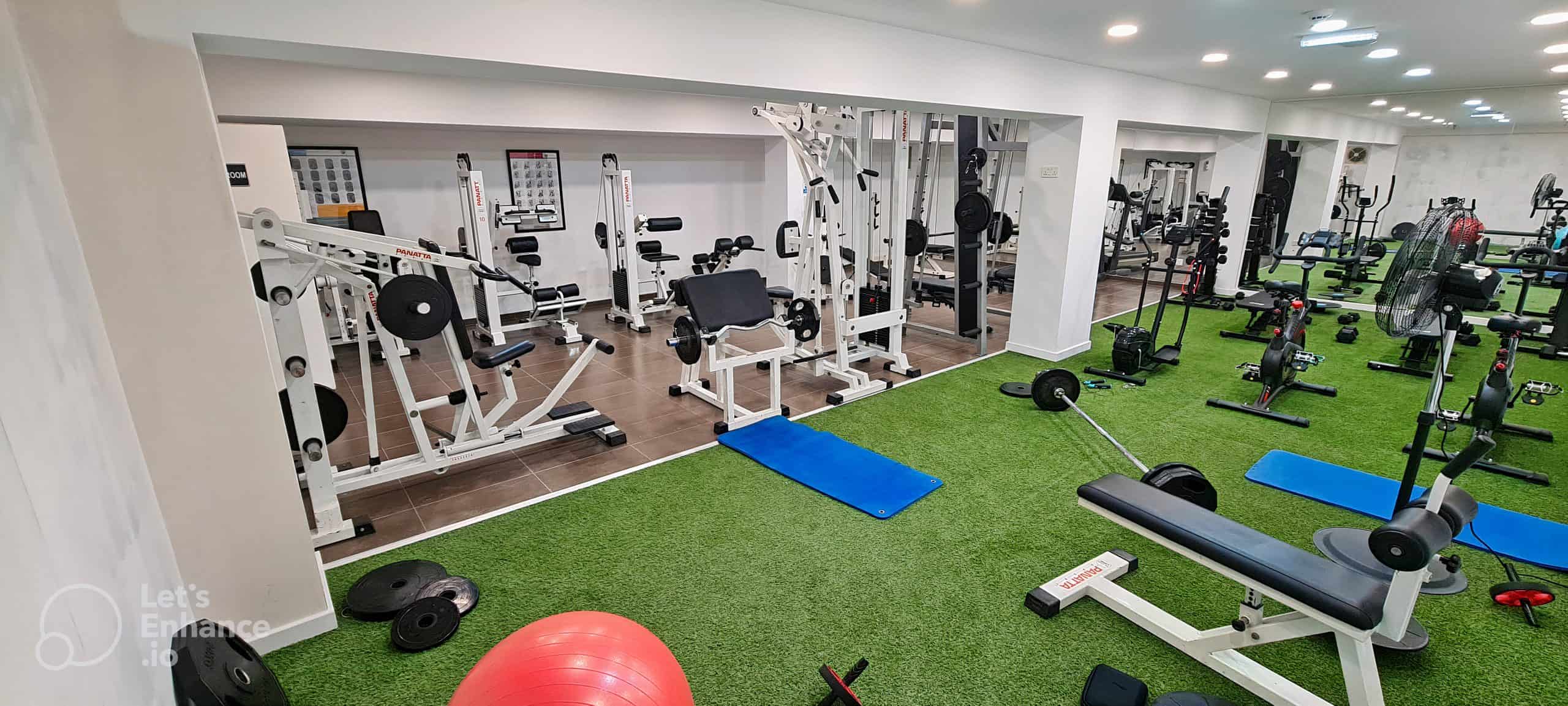 Sveltos Hotel Larnaca-Teretana.jpg