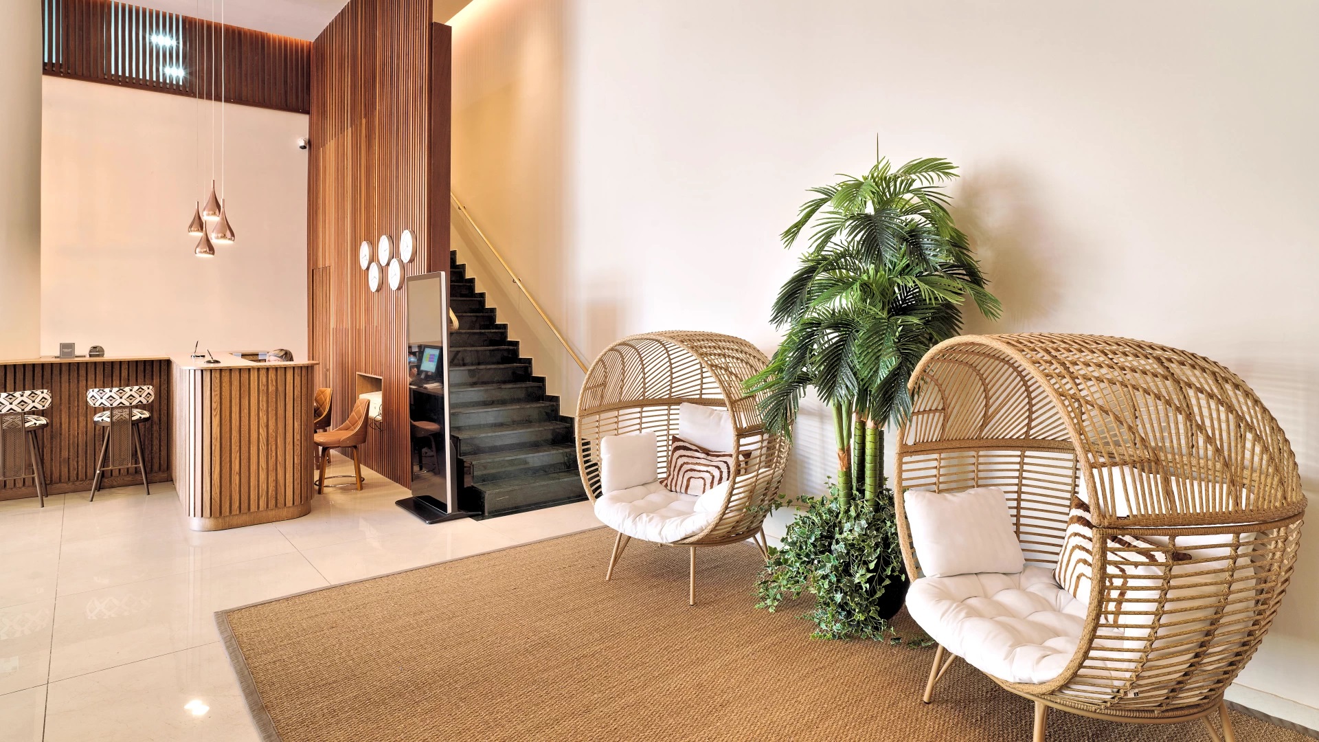Leonardo Boutique Hotel Larnaca-Recepcija.jpg