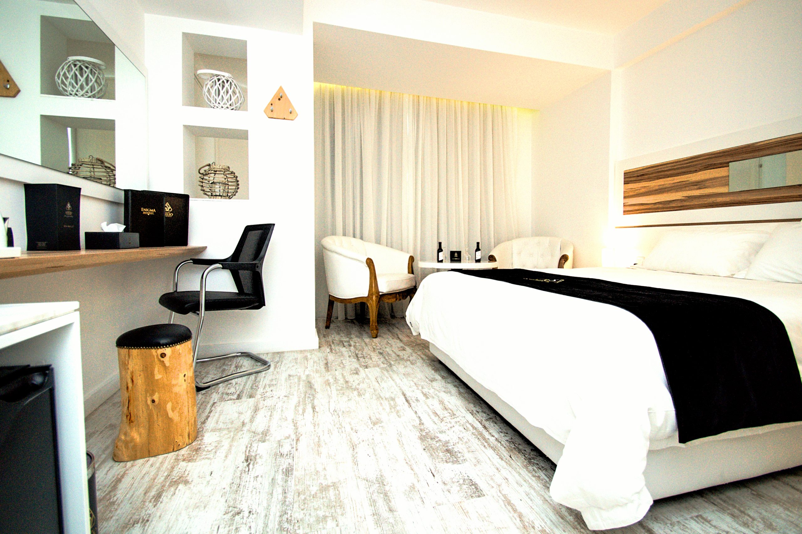 The Ciao Stelio Deluxe Hotel Larnaca-Standardna soba bez balkona.jpg