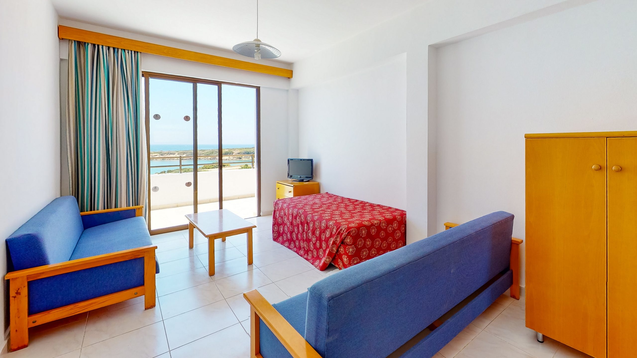 Corallia Beach Hotel Paphos-Apartman.jpg