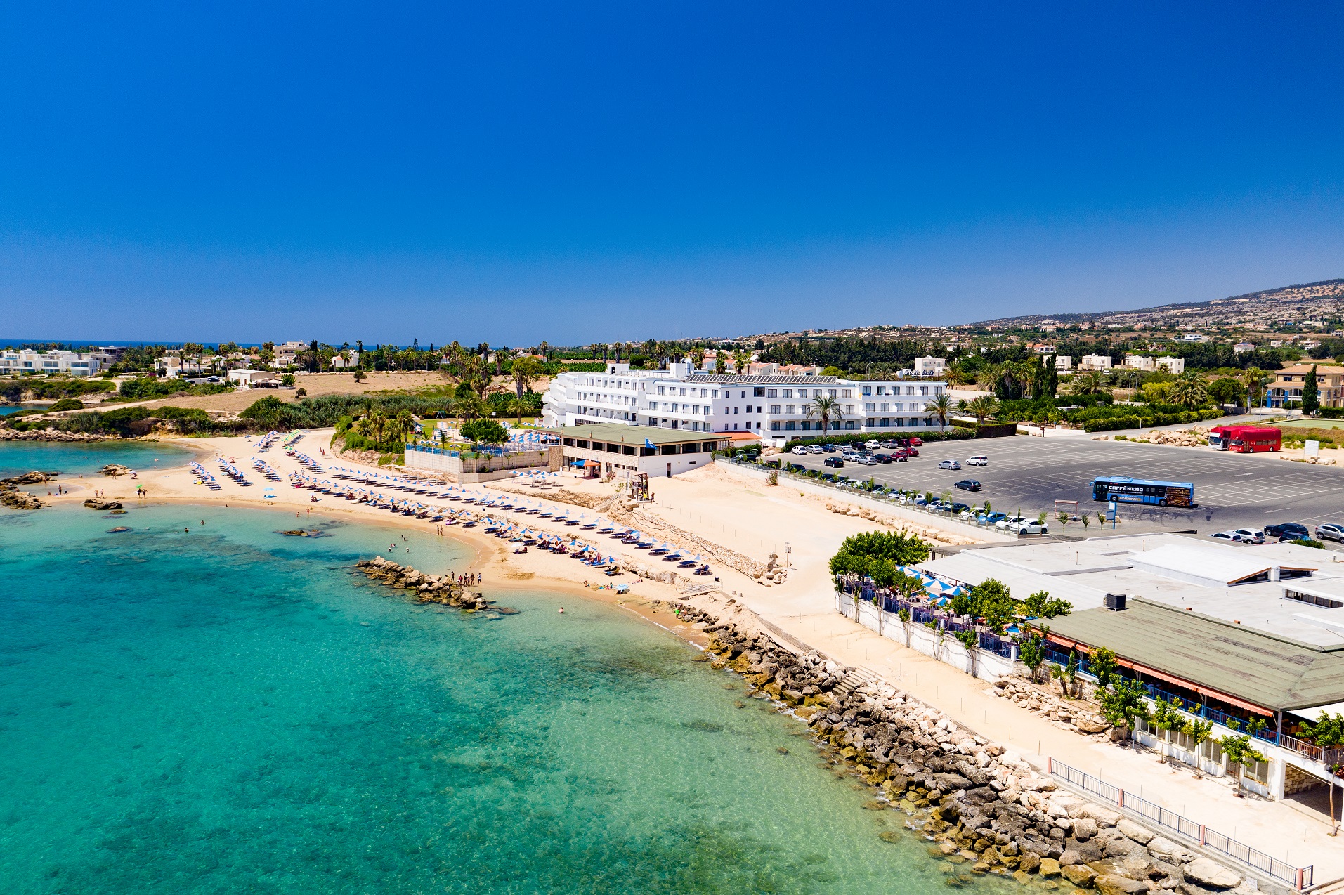 Corallia Beach Hotel Paphos-Panorama hotela.jpg