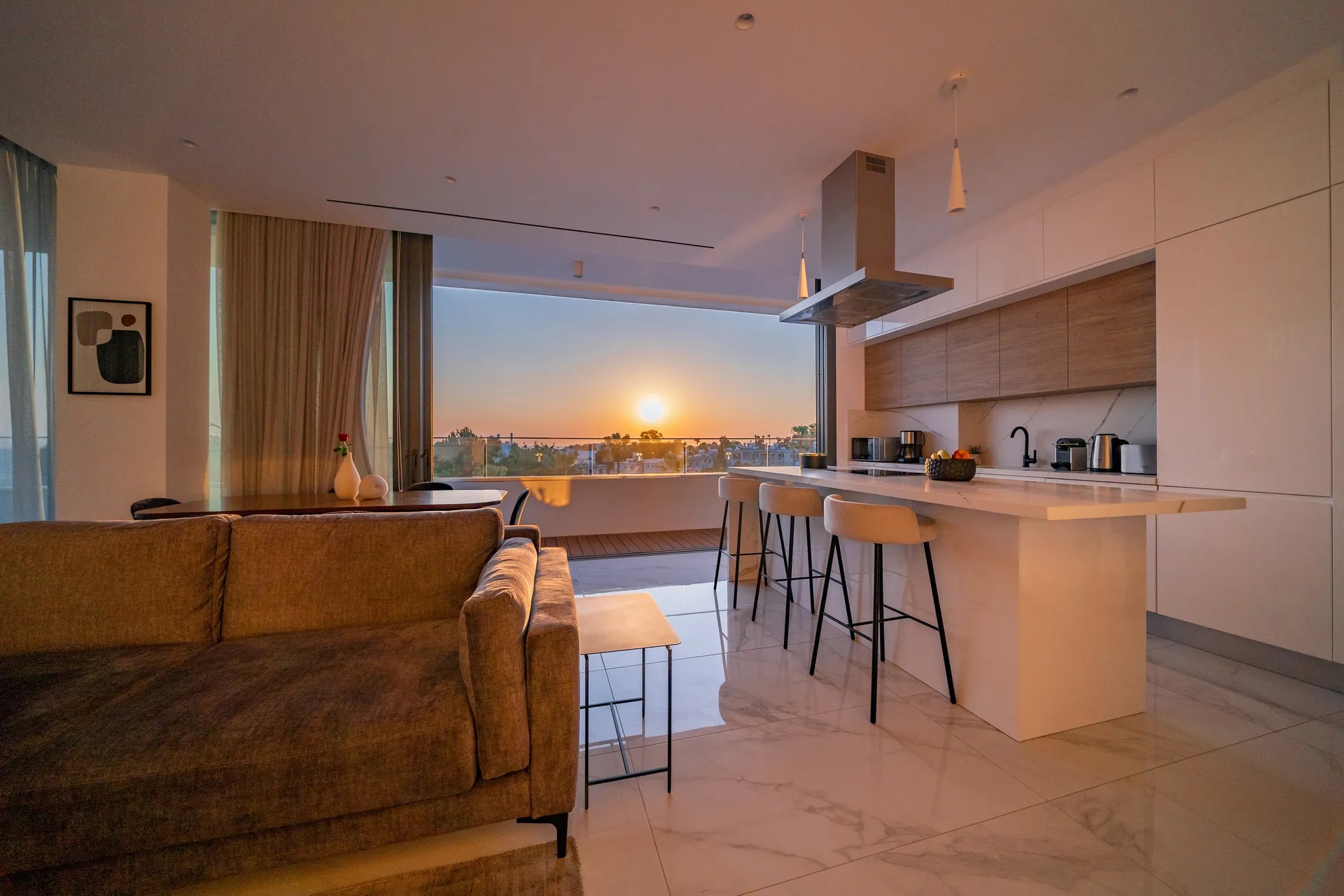 The Palmiers-Executive dvosoban apartman pogled more i bazen.jpg