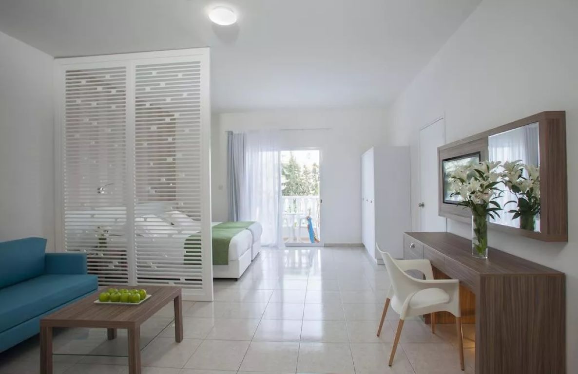 Princessa Vera Hotel Apartments-Superior studio.jpg