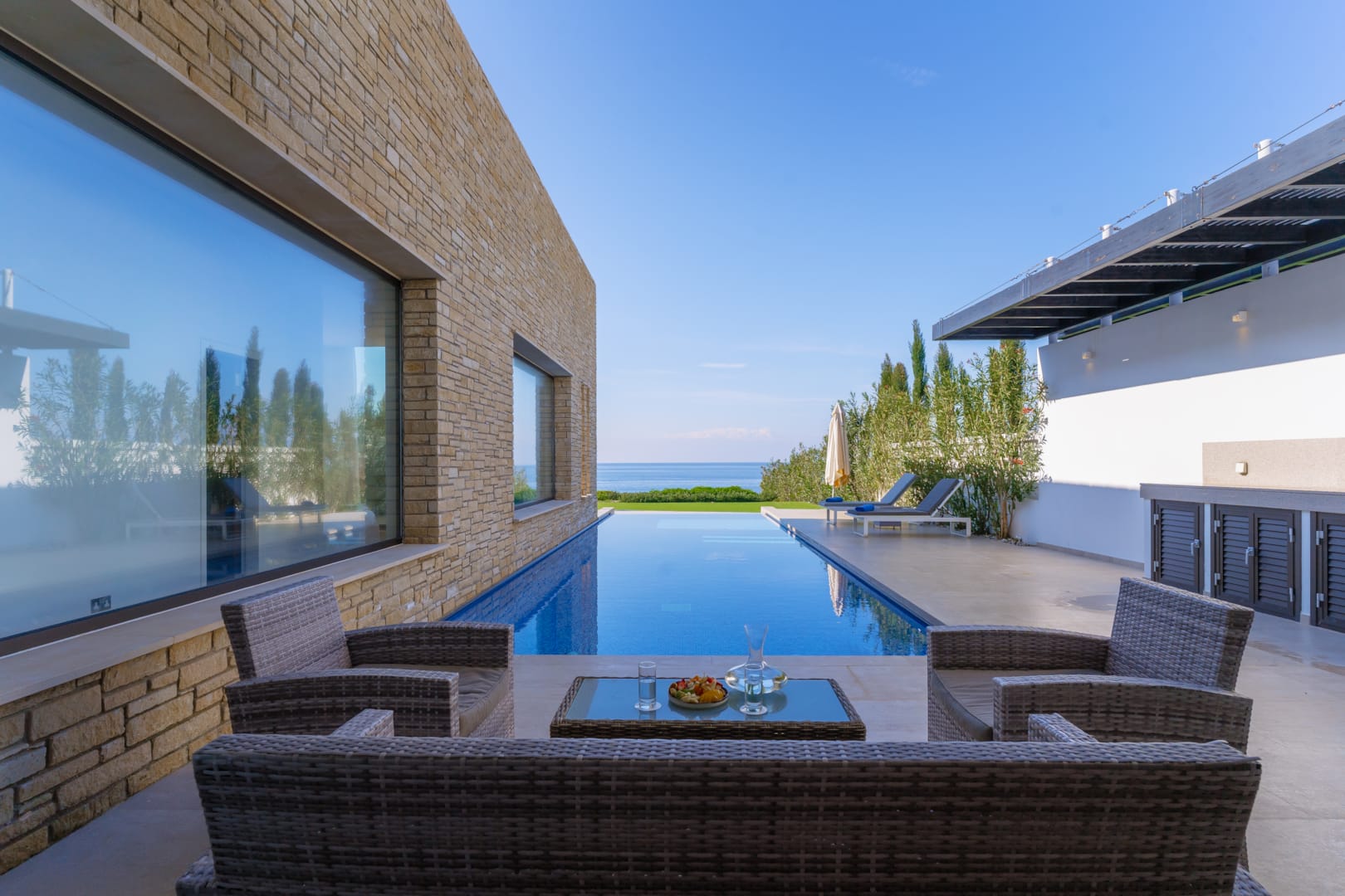 Hotel Cap St.George Villas-Vila pored mora.jpg