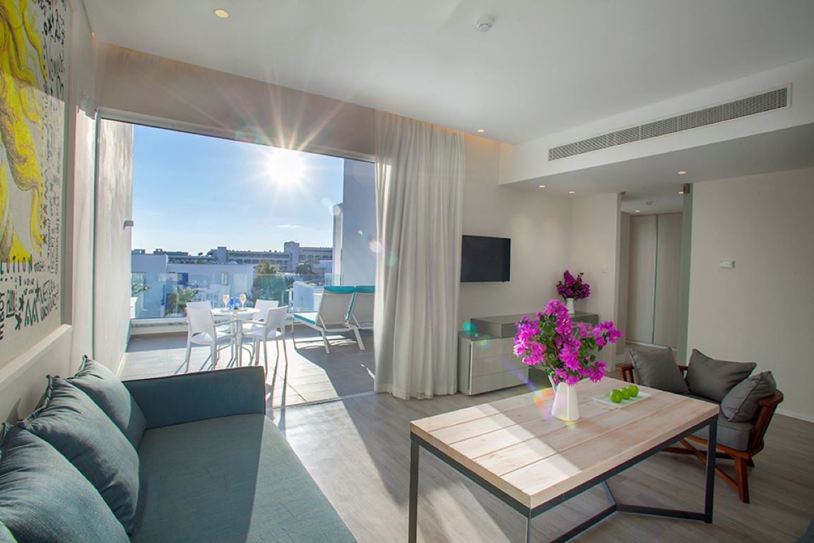 Aliathon Aegean Paphos-Jednosoban suite.jpg