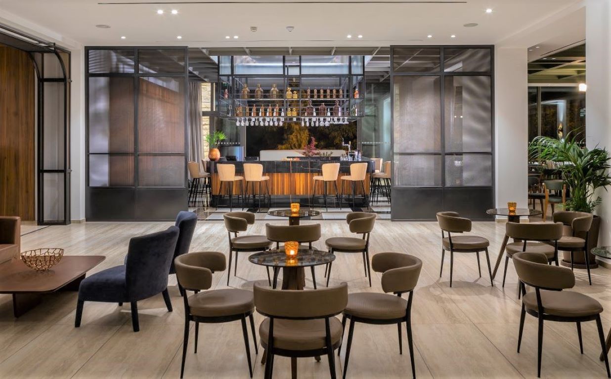 Aliathon Ionian Paphos Hotel-Lobby bar.jpg