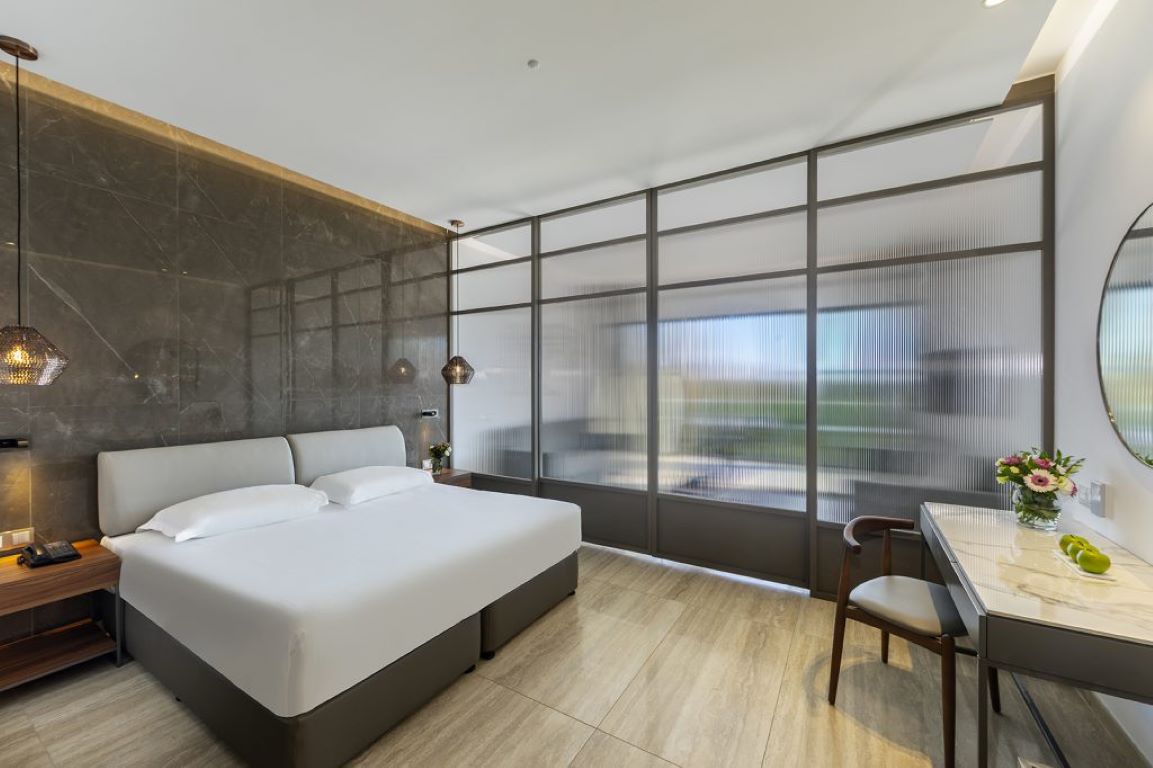 Aliathon Ionian Paphos Hotel-Superior porodicna soba.jpg