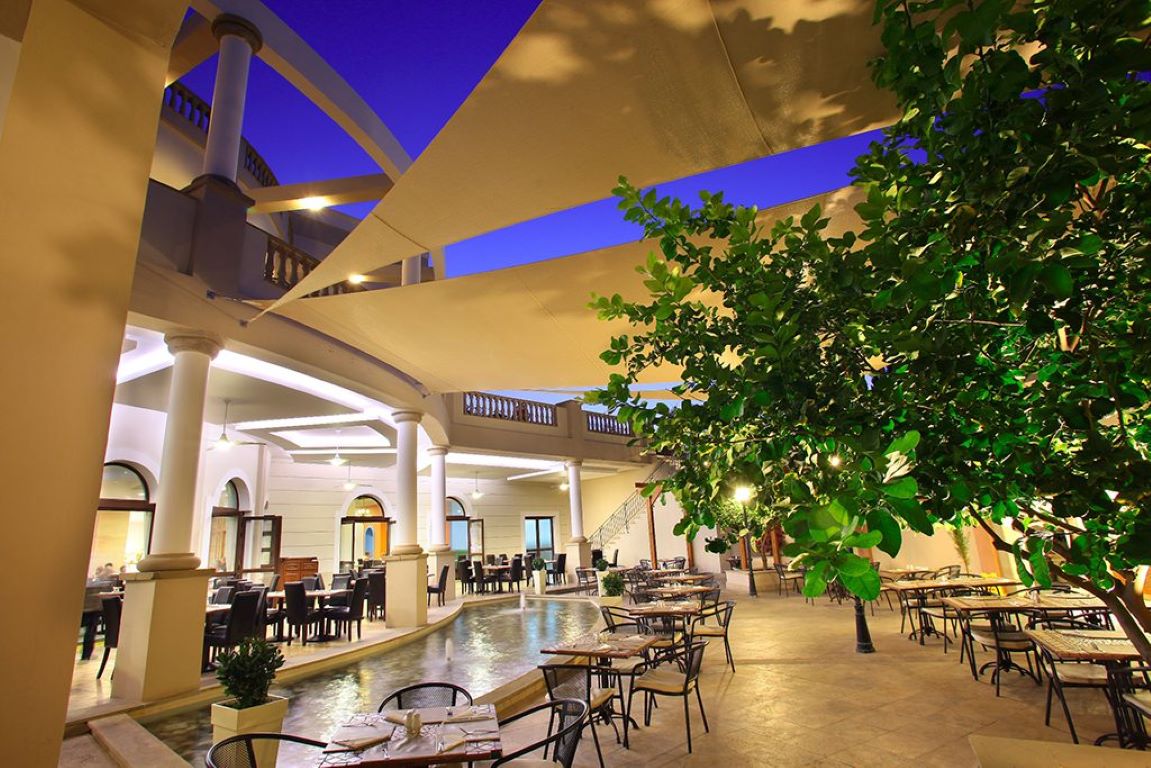 Hotel Aliathon Ionian Paphos-Glavni restoran.jpg