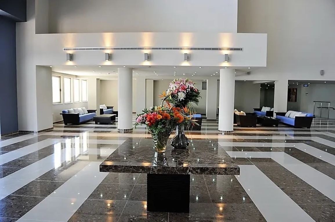 Blue Lagoon Kosher Hotel-Lobby.jpg