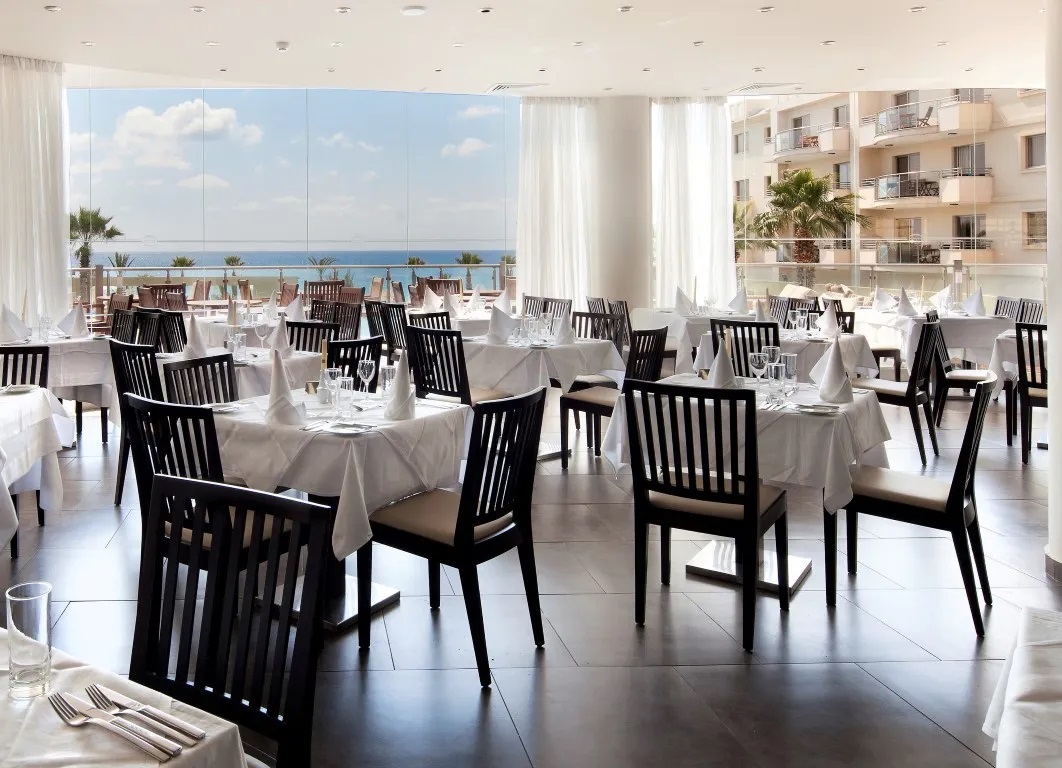 Blue Lagoon Kosher Hotel-Restoran.jpg