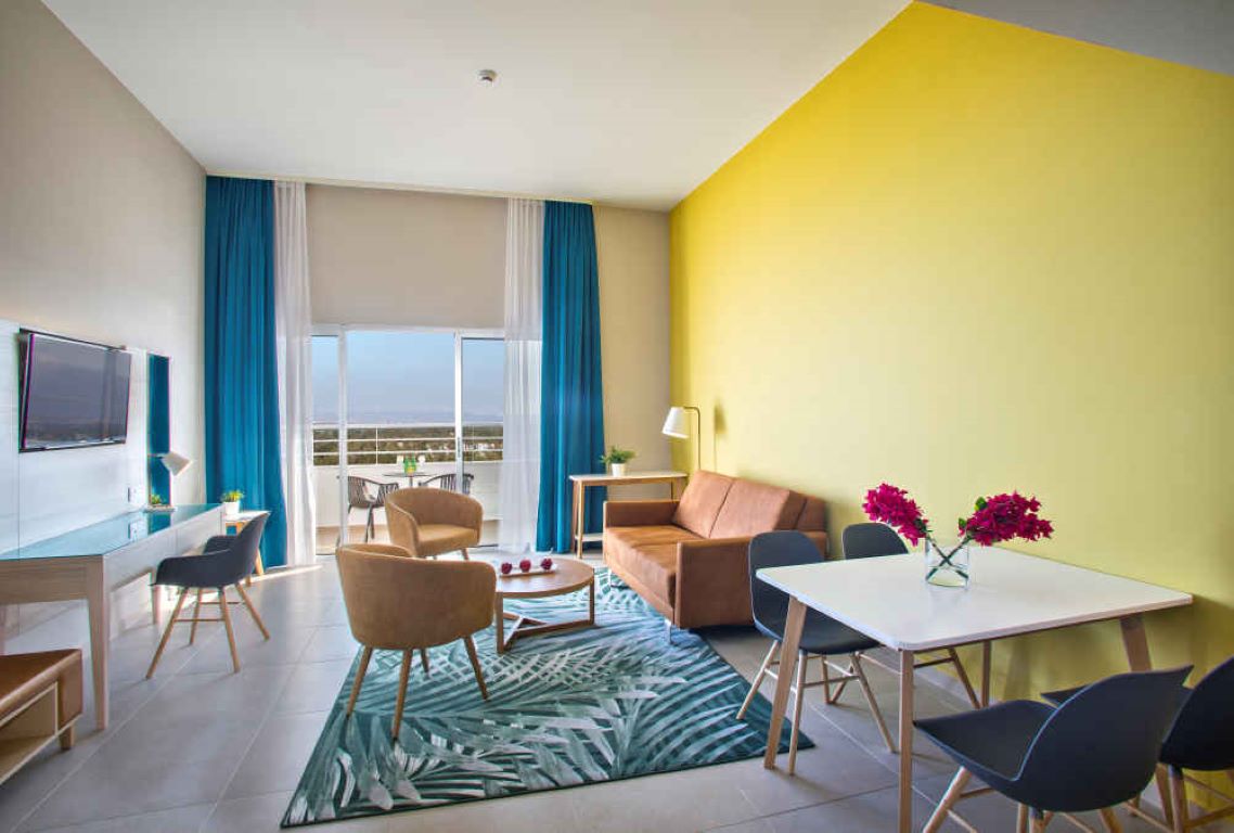 Leonardo Cypria Bay-Loft soba.jpg