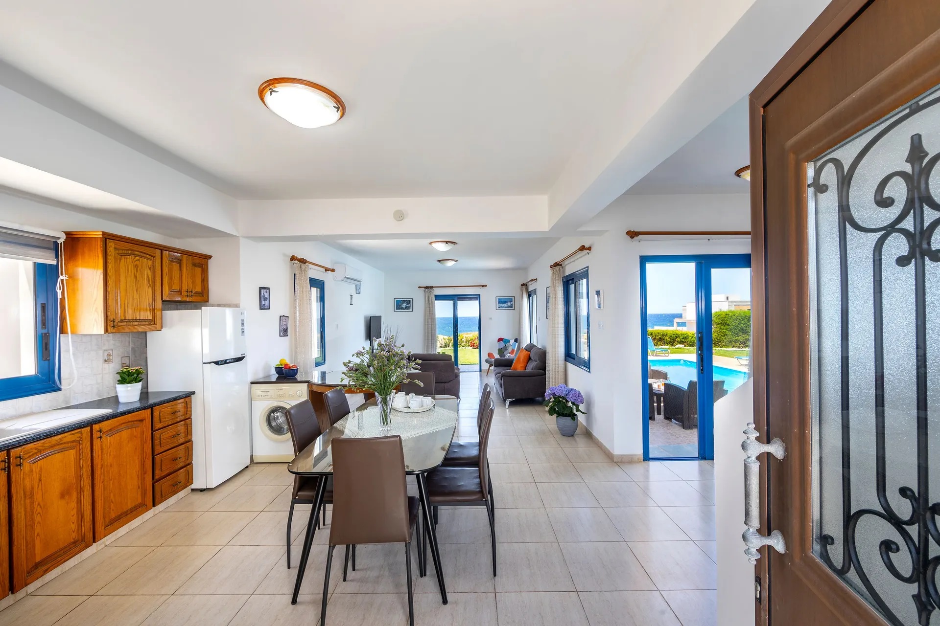 Diana Seaside VIllas-Trosobna vila kuhinja.jpg