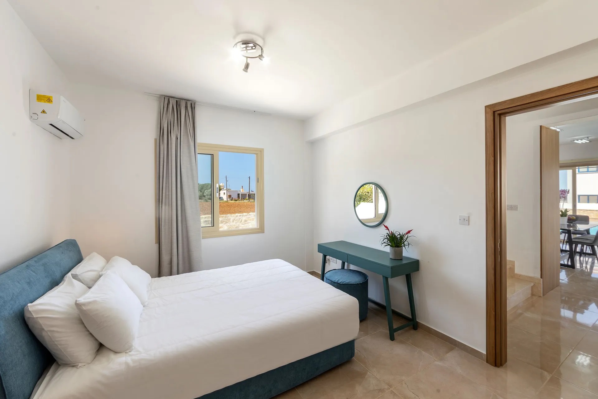 Diana Seaside Villas-Cetvorosobna vila spavaca soba.jpg