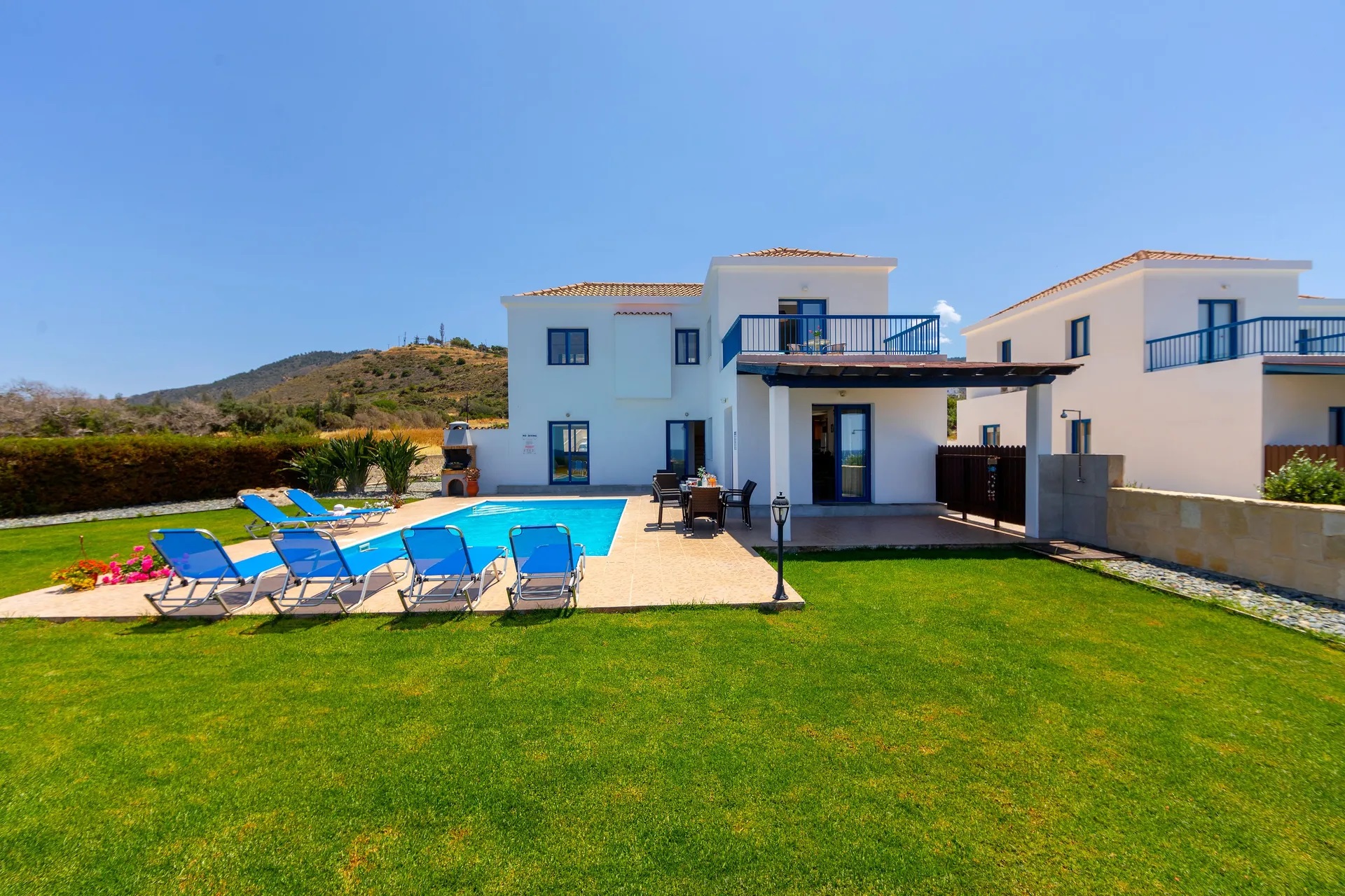 Diana Seaside Villas-Trosobna vila bazen.jpg