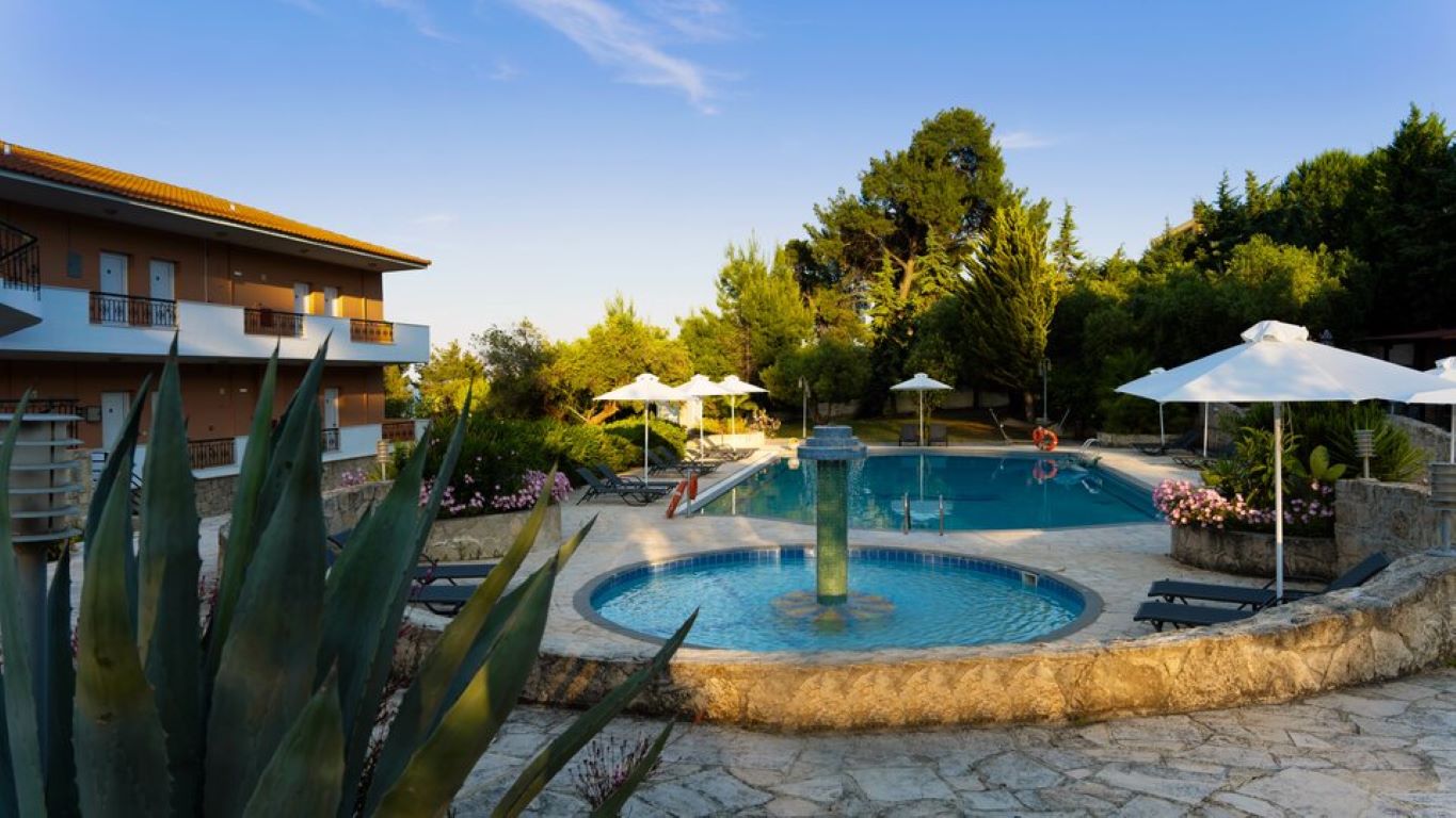 Hotel Paradise-Deciji bazen.jpg