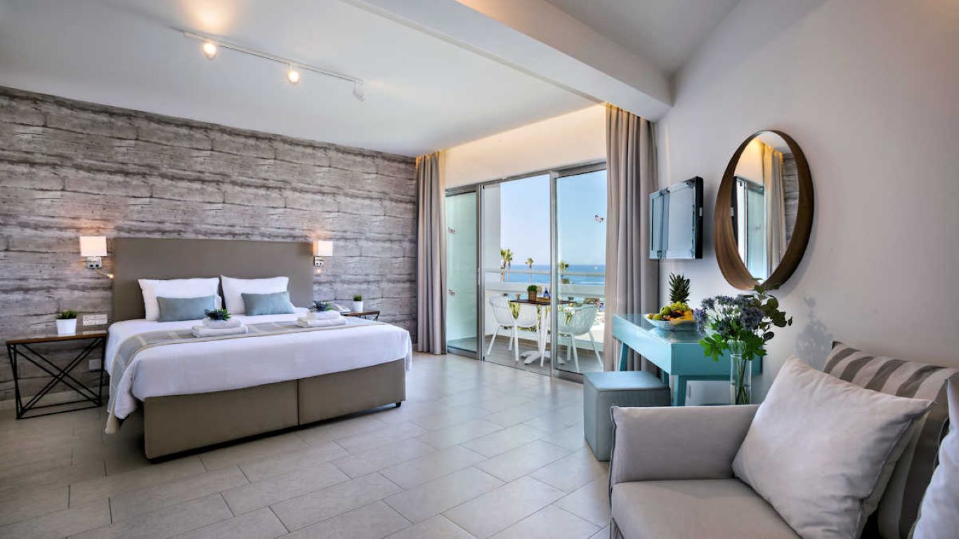 Leonardo Plaza Cypria Maris Beach Hotel & Spa-Studio pogled more.jpg