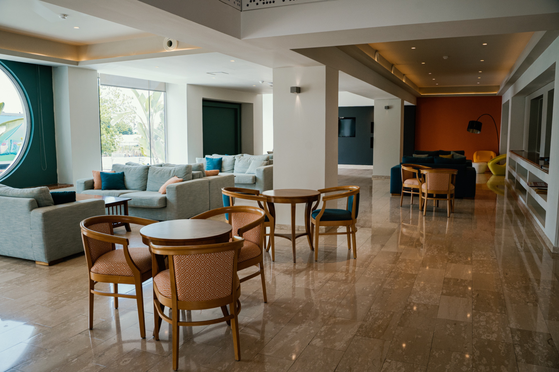 Mayfair Hotel-Lobby.png