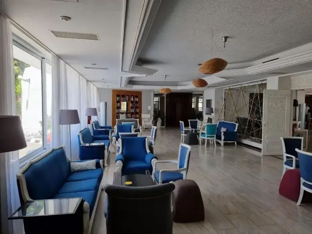 Hotel Nereus-Lobby.jpg