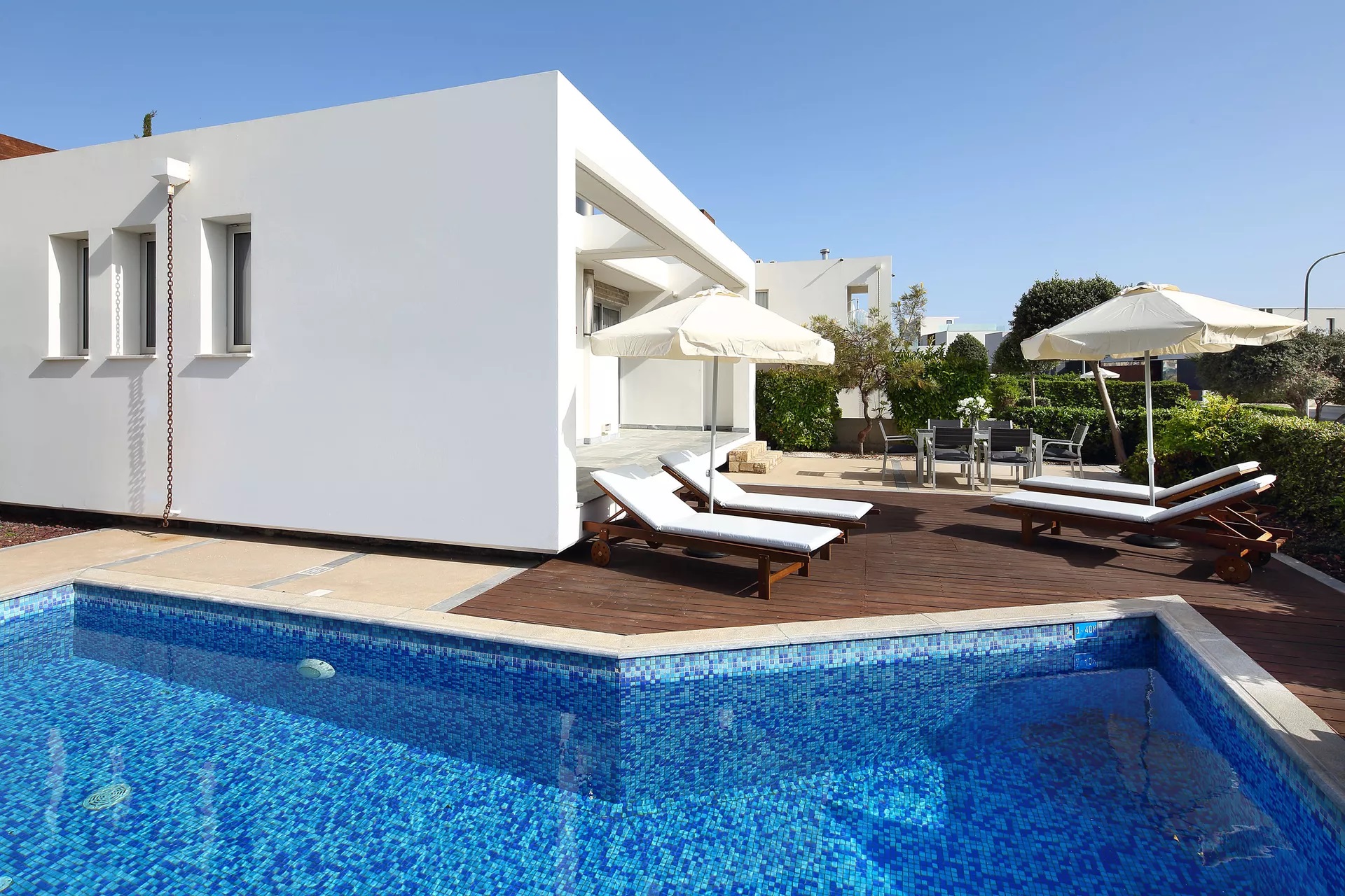 Paradise Cove Luxurious Beach Villas-Aqua vila.jpg