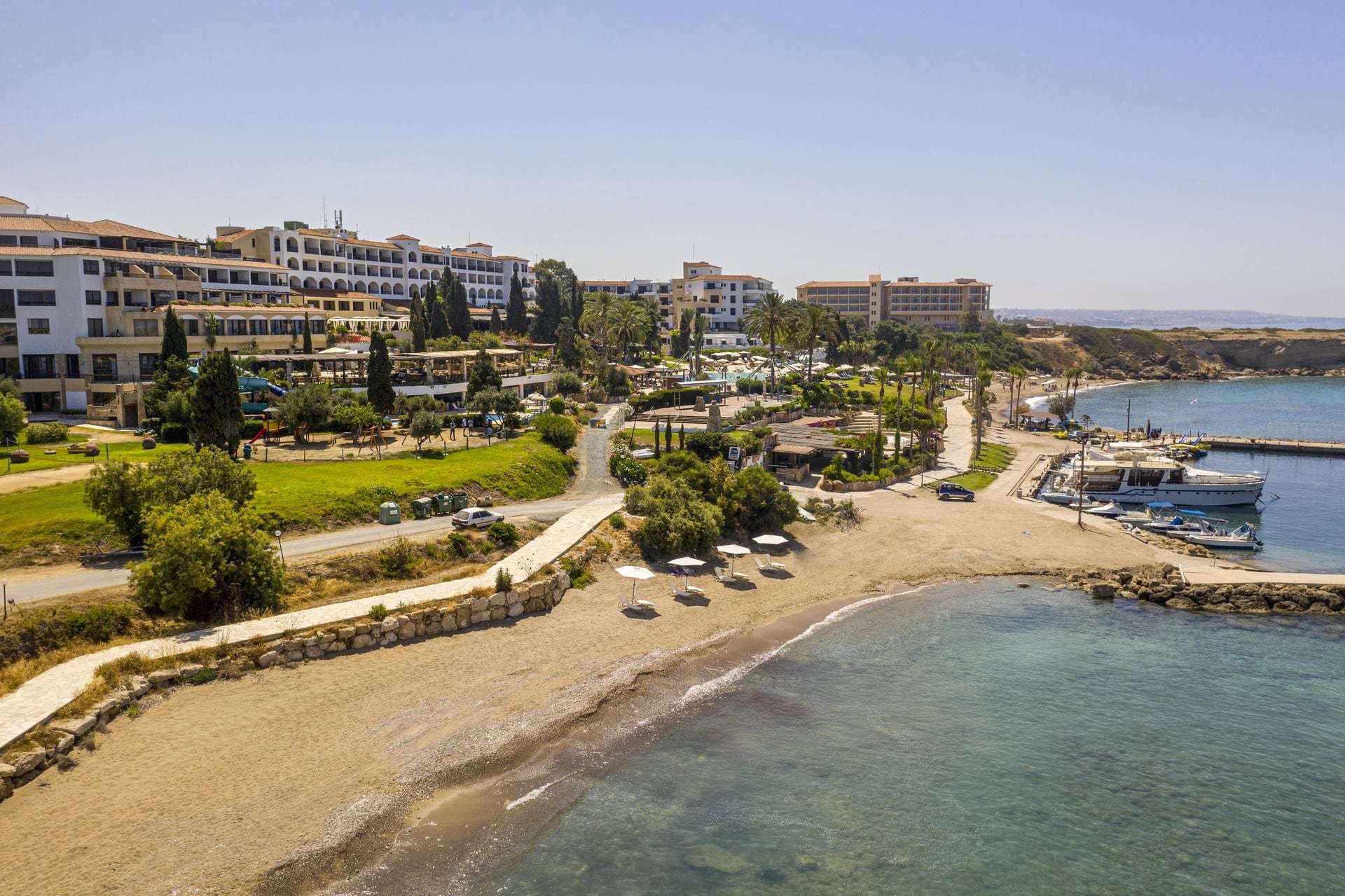 Coral Beach Hotel & Resort-Plaza.jpg