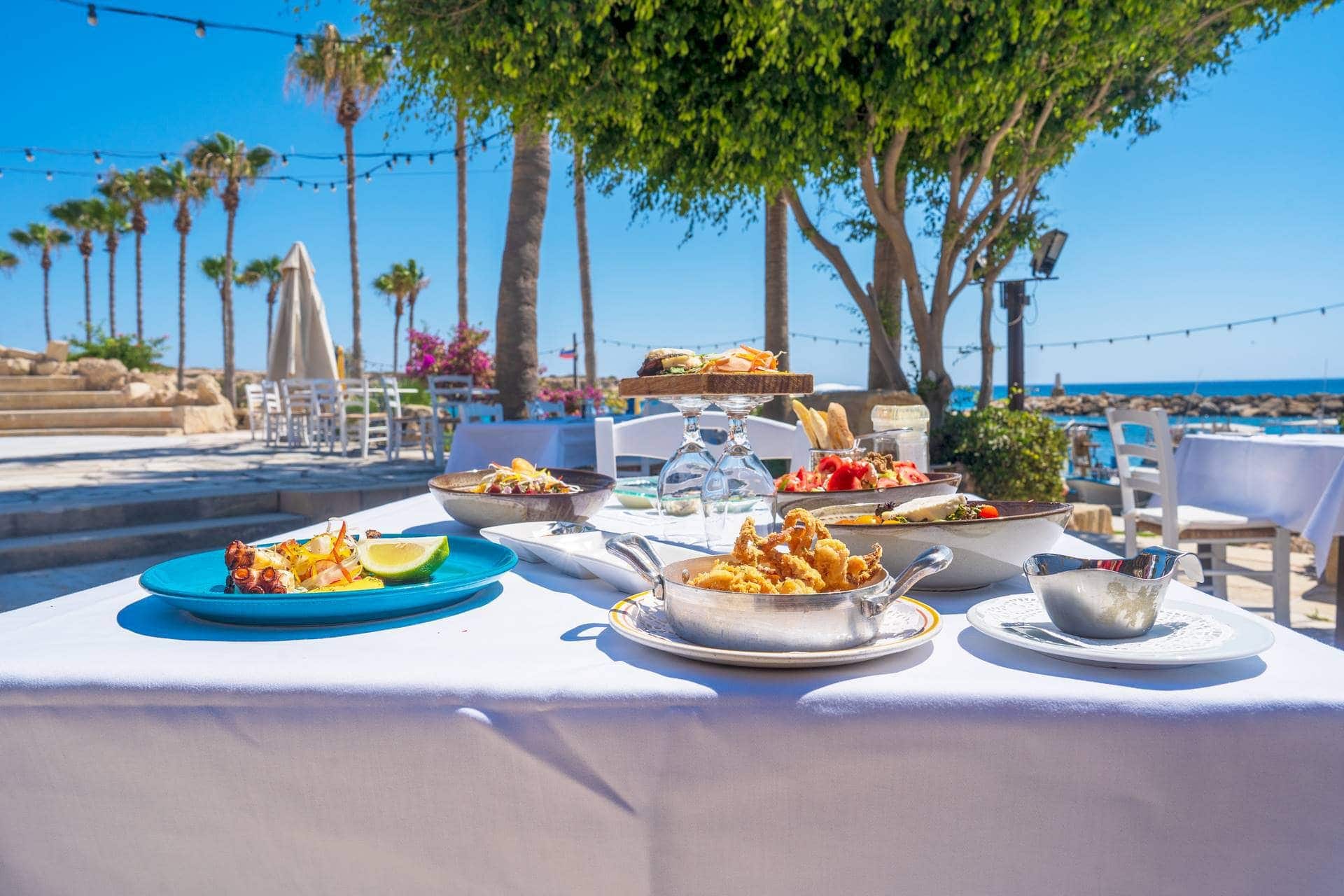 Coral Beach Hotel & Resort-Riblji restoran.jpg