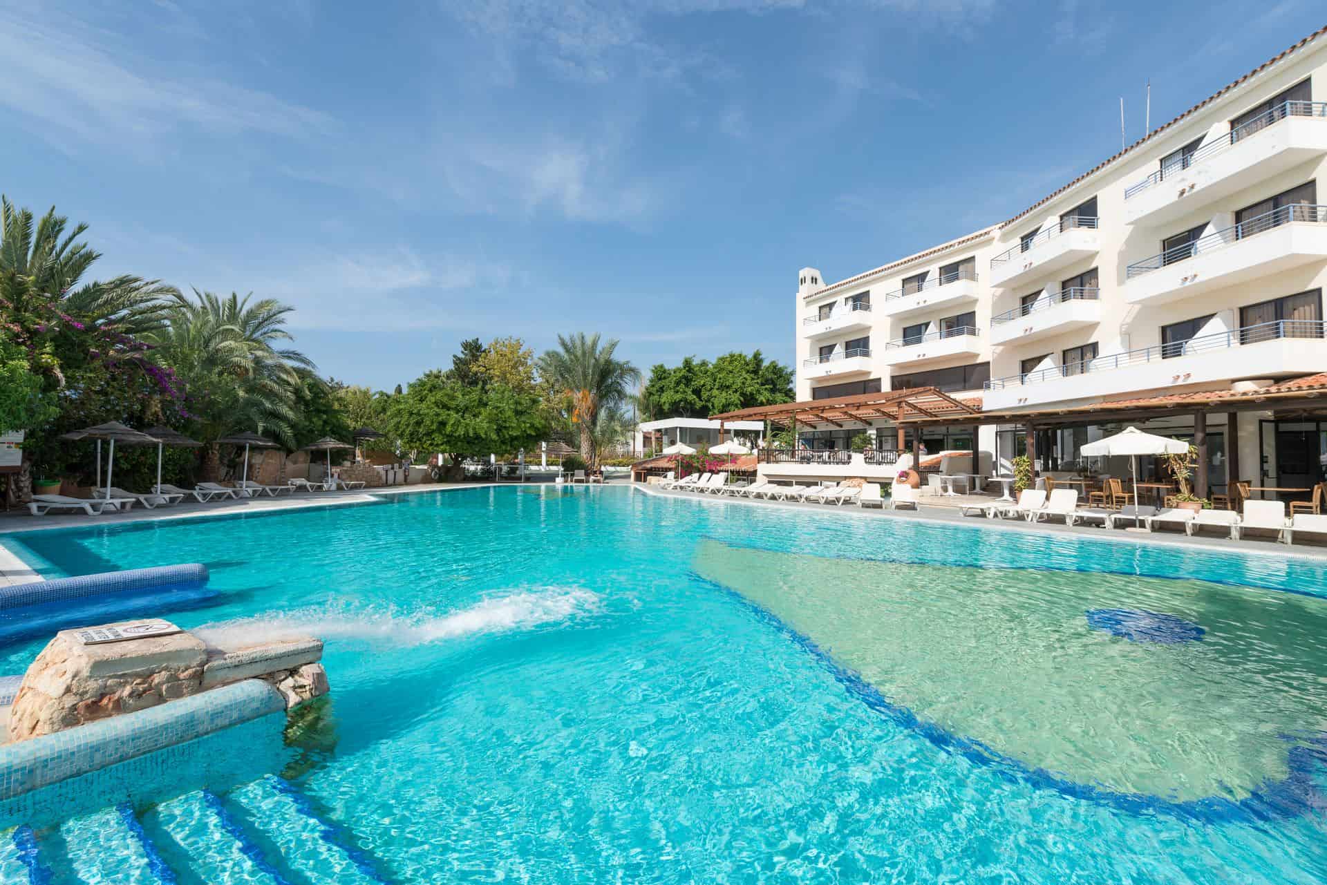 Paphos Gardens Holiday Resort-Bazen.jpg