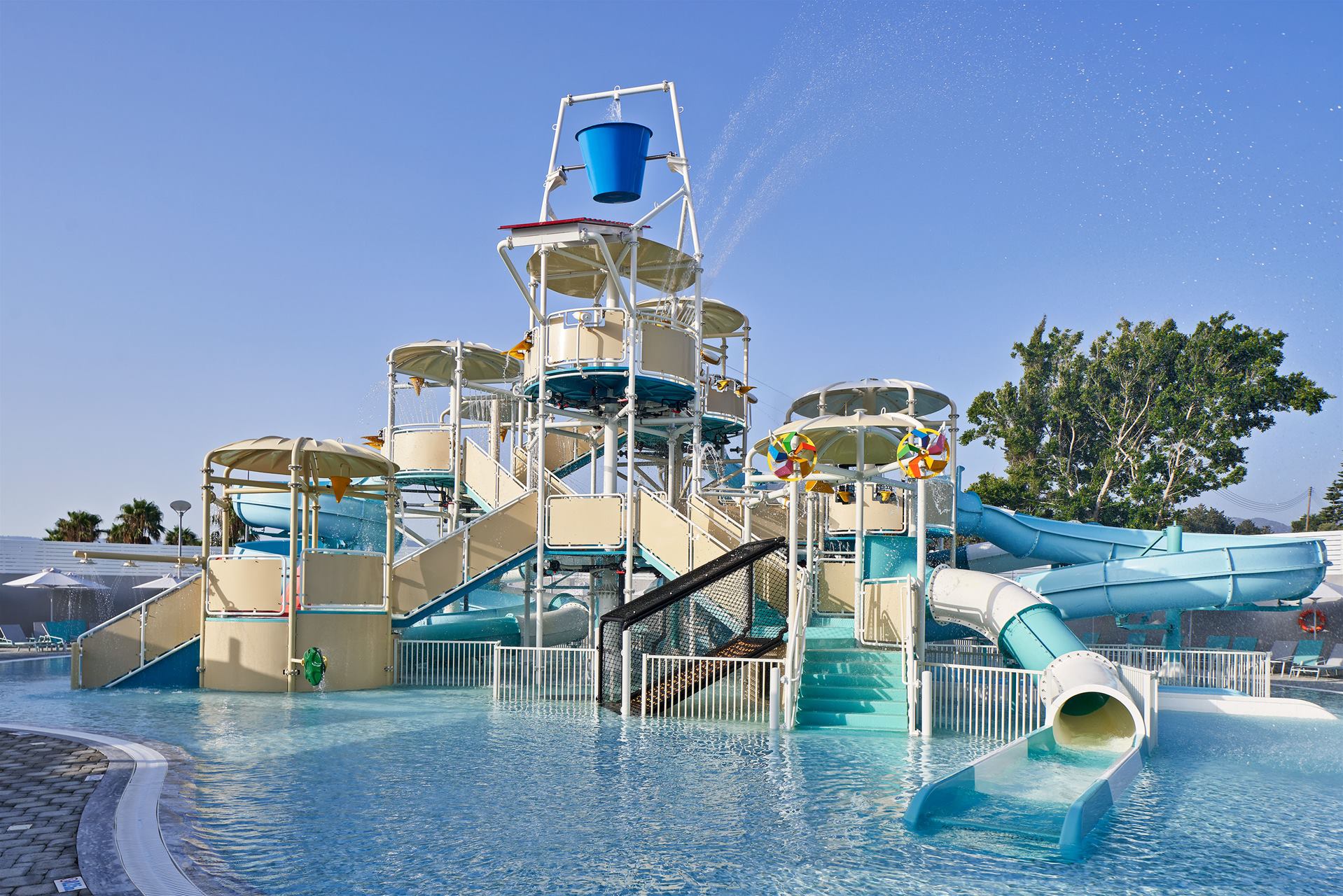 Atlantica Mare Village Paphos Hotel-Splash bazen.jpg