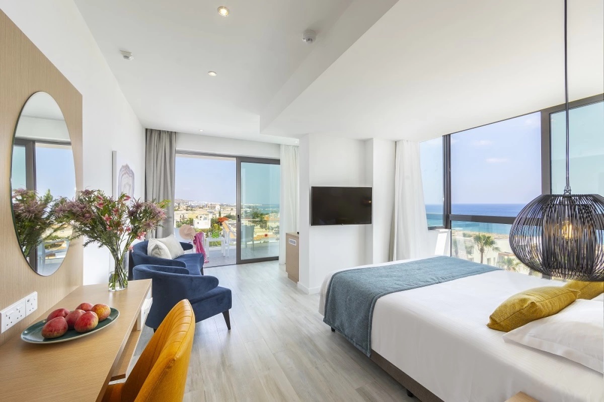 Leonardo Crystal Cove Hotel & Spa-Junior suite.jpg