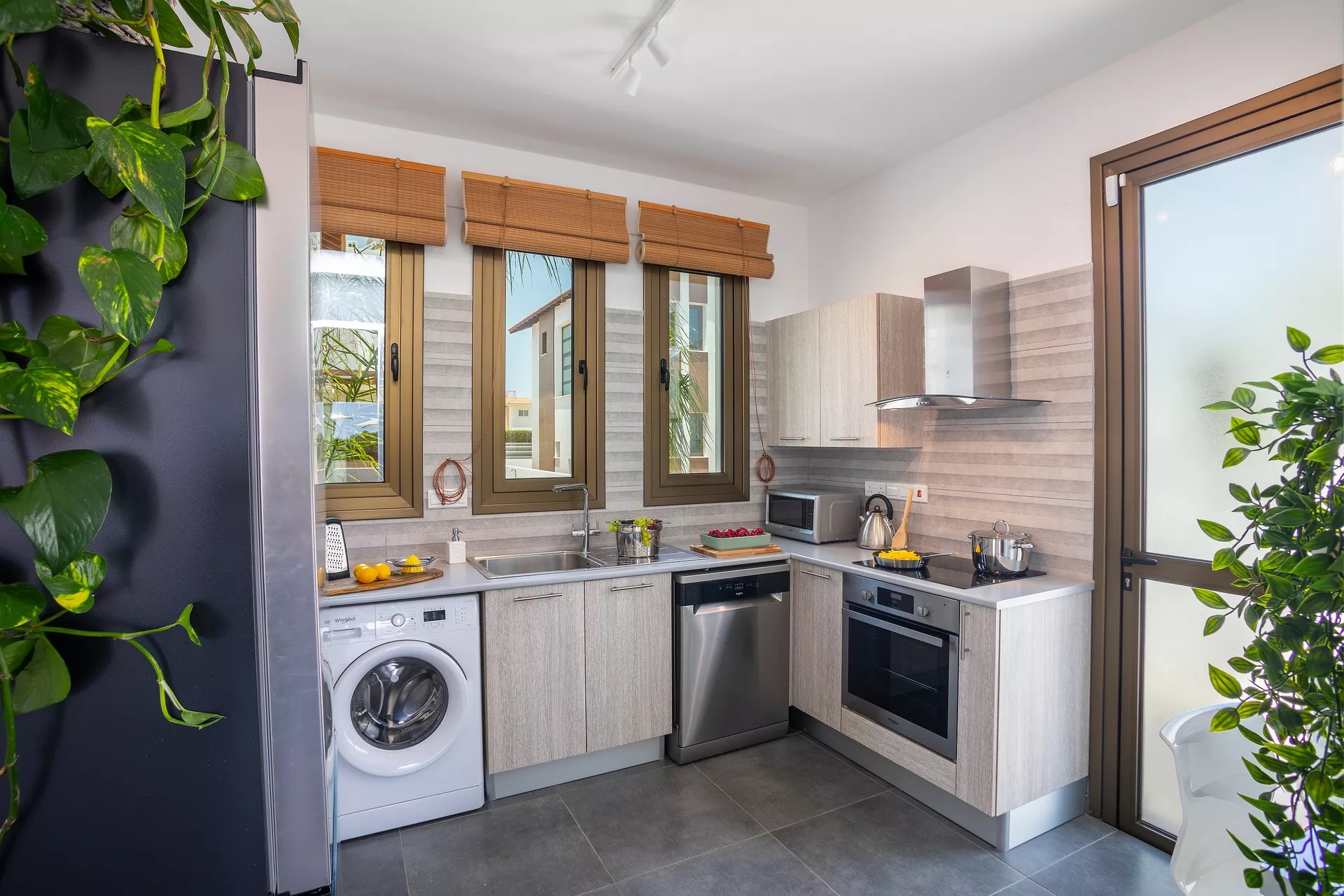 Chris Le Mare Luxury Villa-Kuhinja.jpg