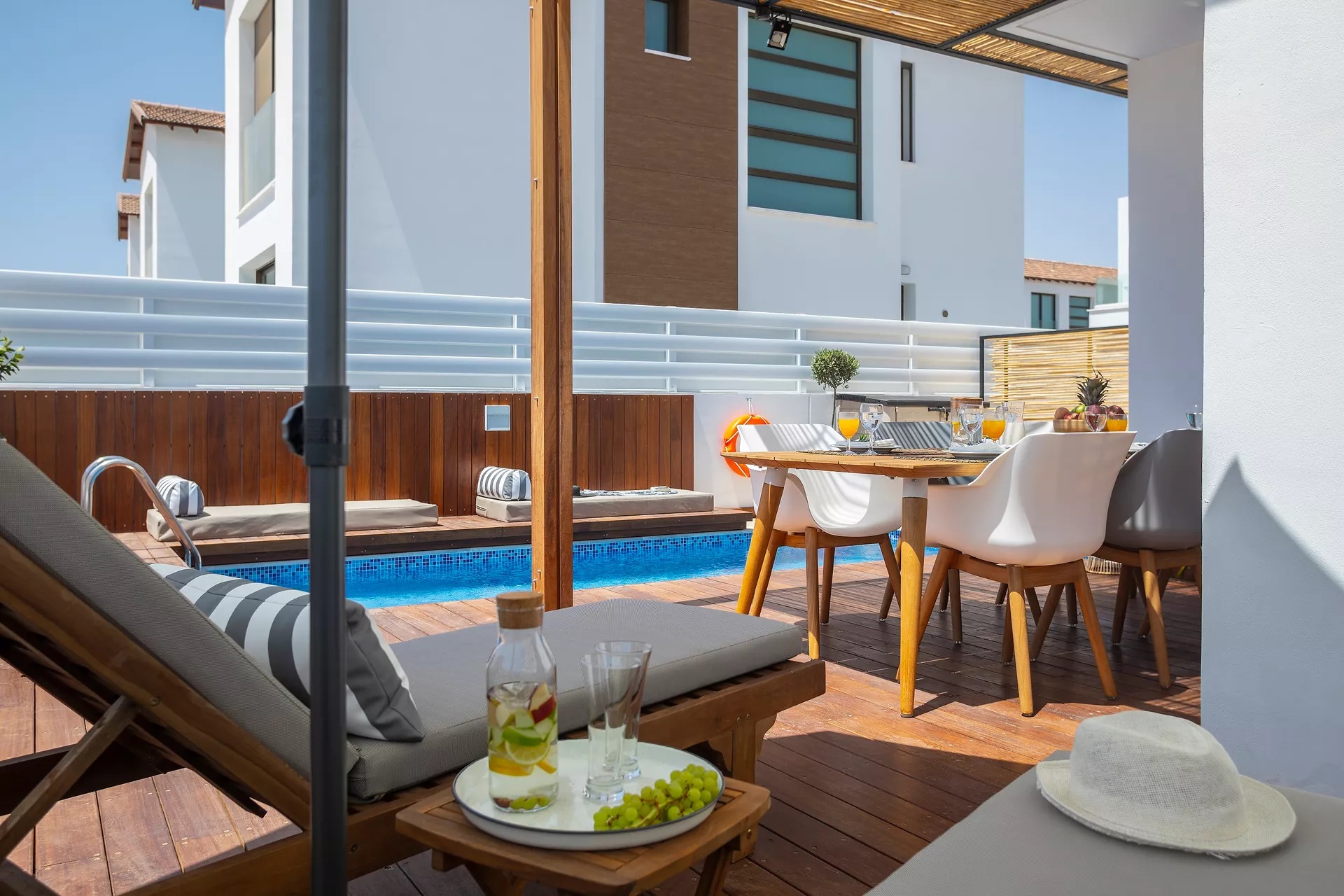 Chris Le Mare Luxury Villa-Terasa.jpg