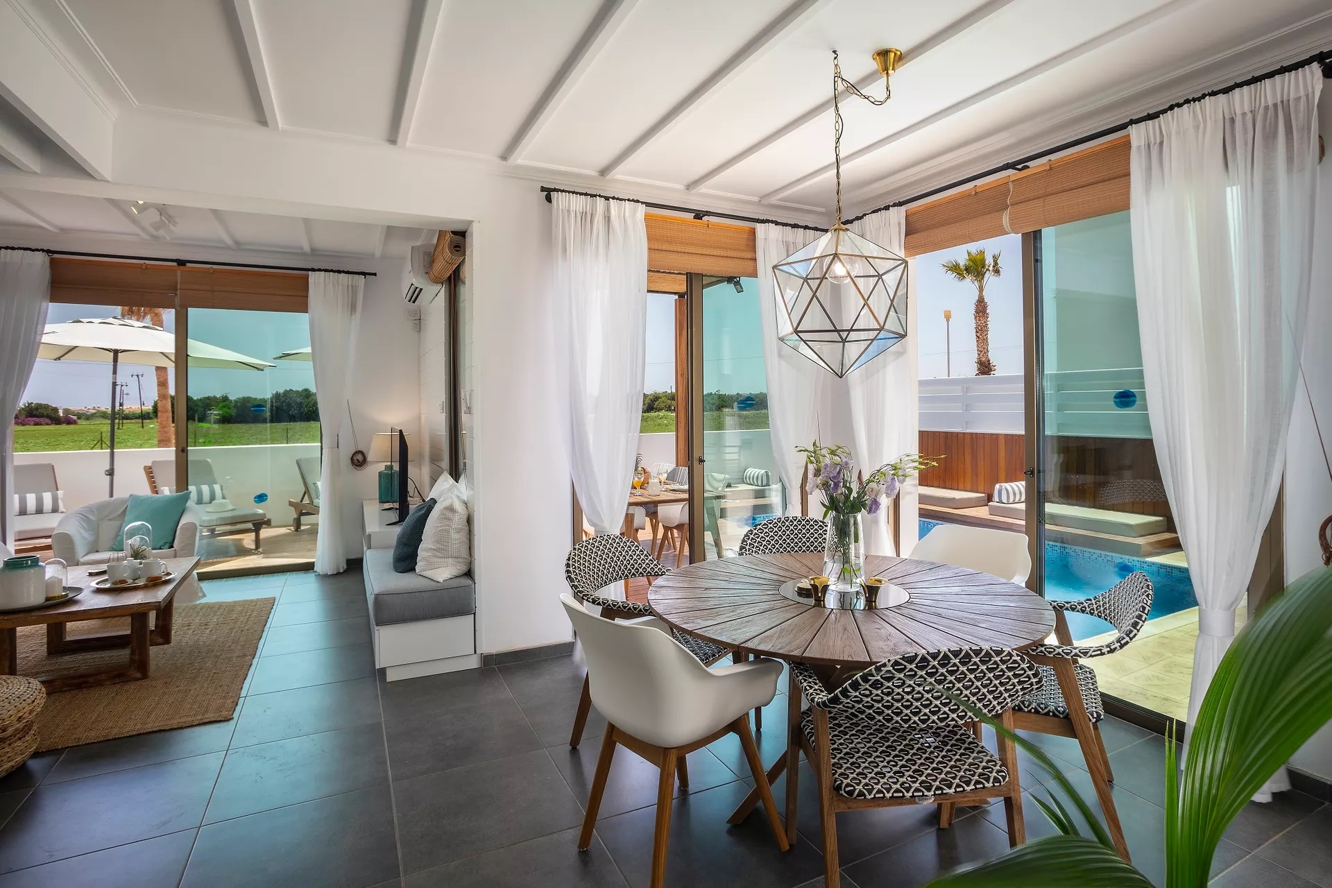 Chris Le Mare Luxury Villa-Unutrasnjost vile.jpg