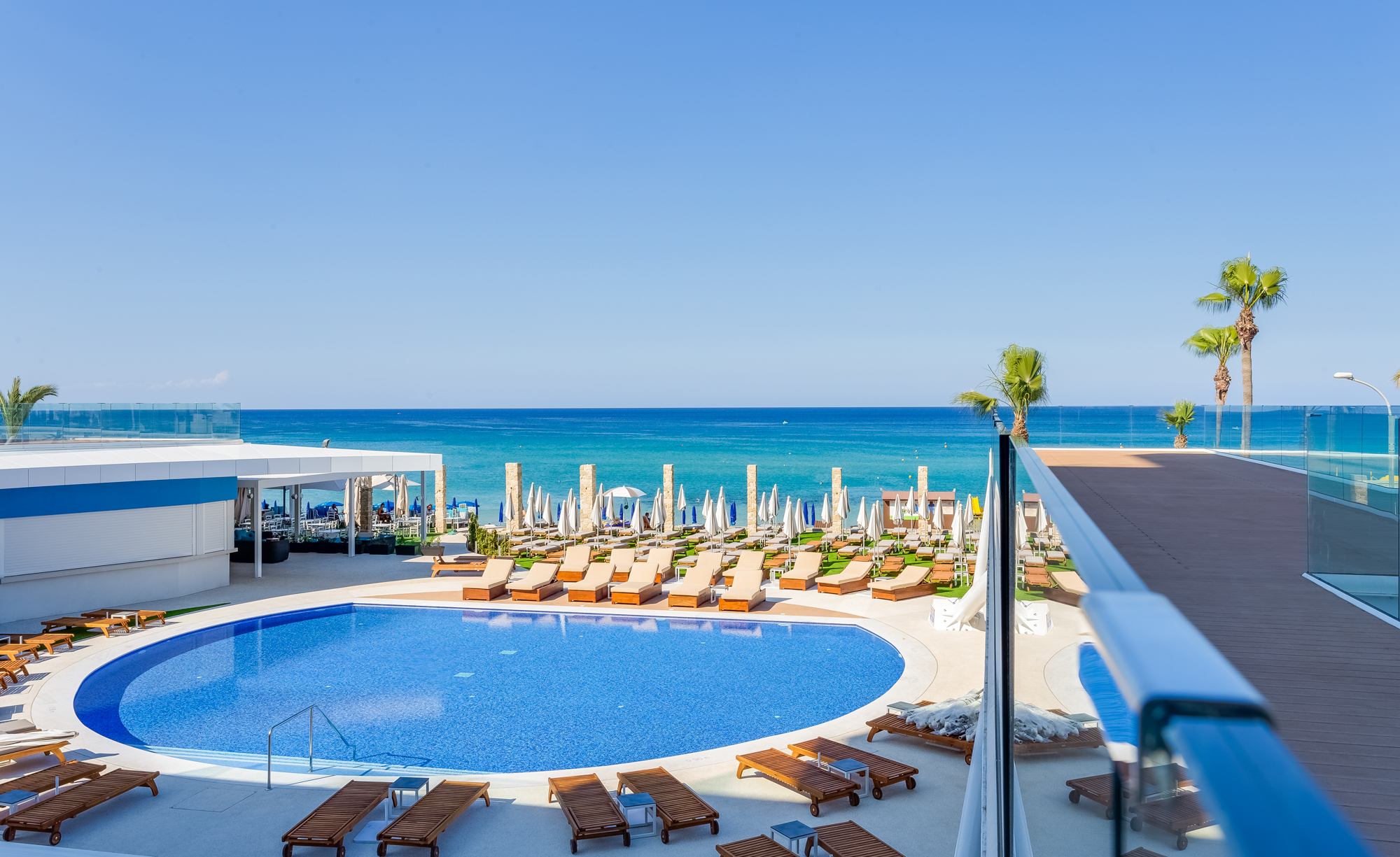 Flamingo Paradise Beach Hotel-Bazen.jpg