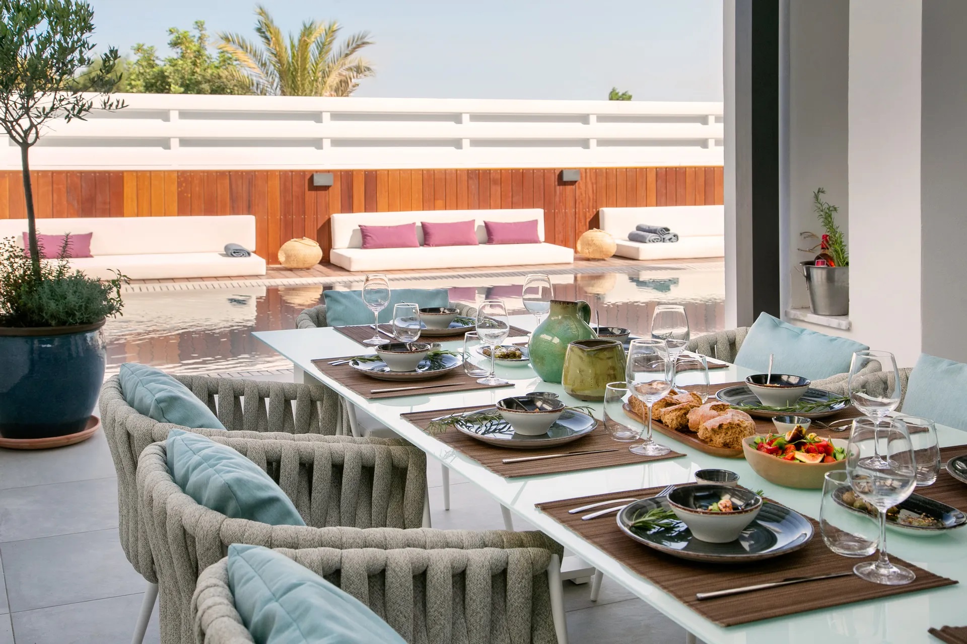 Chris Le Mare Gold Luxury Villa-Trpezarija.jpg
