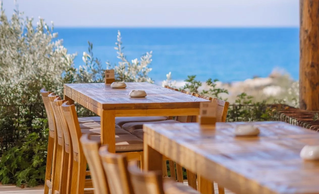 Cap St Georges Hotel & Resort-Restoran na plazi.jpg