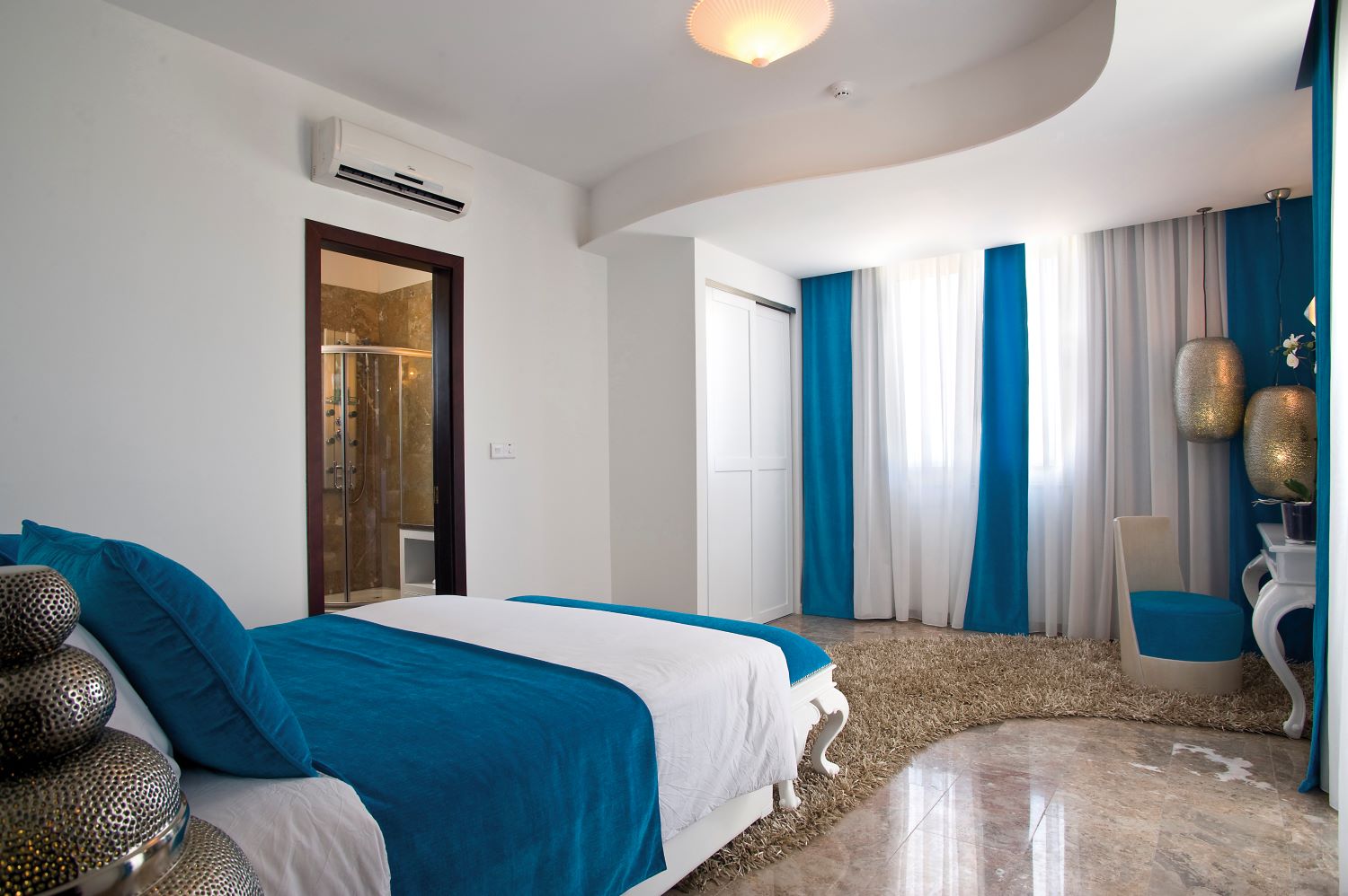 Althea Kalamies Luxury Villas-Cetvorosobna vila spavaca soba.jpg
