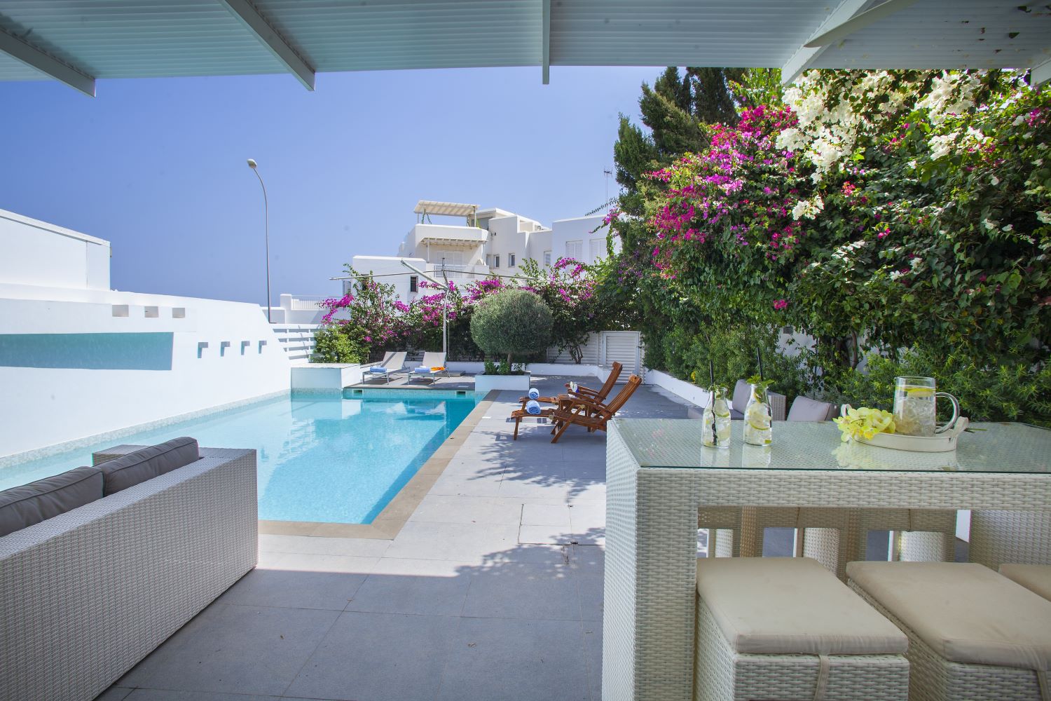 Nausicaa Luxury Villas-Dvosobna vila bazen.jpg