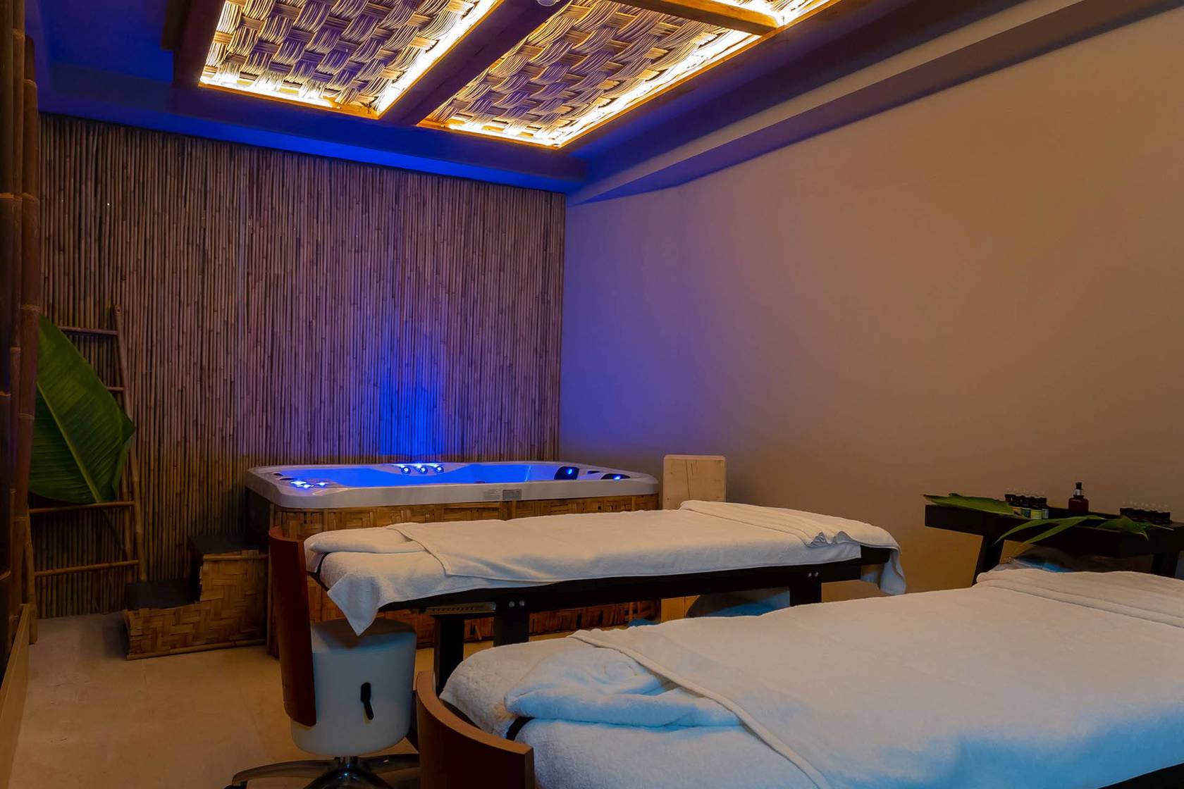 Cavo Zoe Seaside Hotel Protaras-Djakuzi.jpg